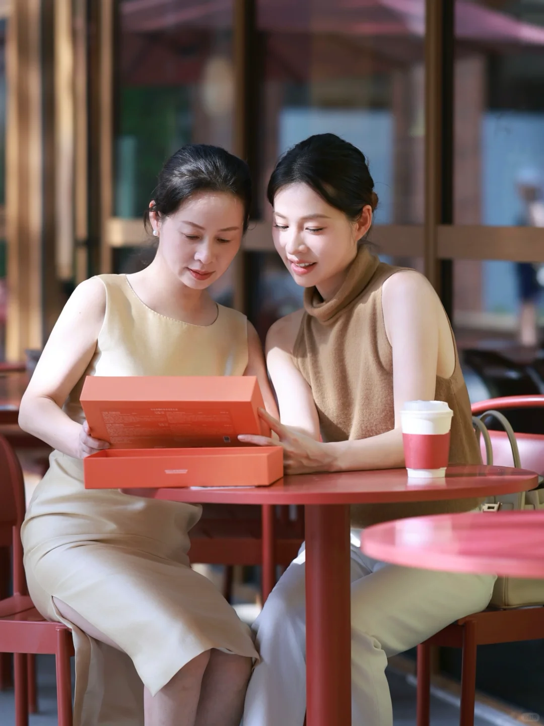 妈宝女的宠妈仪式｜送她一份“冻龄”礼物🎁