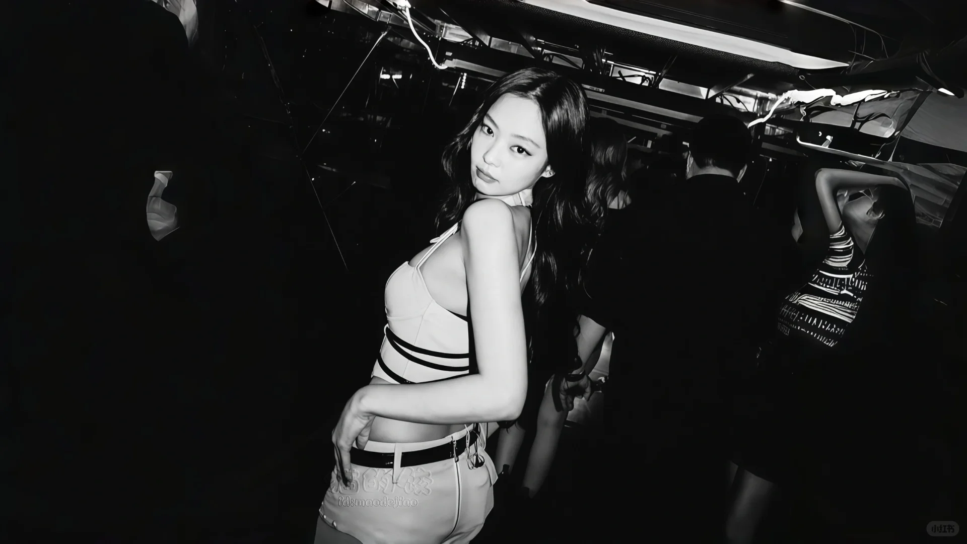 美我一大跳｜Jennie更新横版高清壁纸