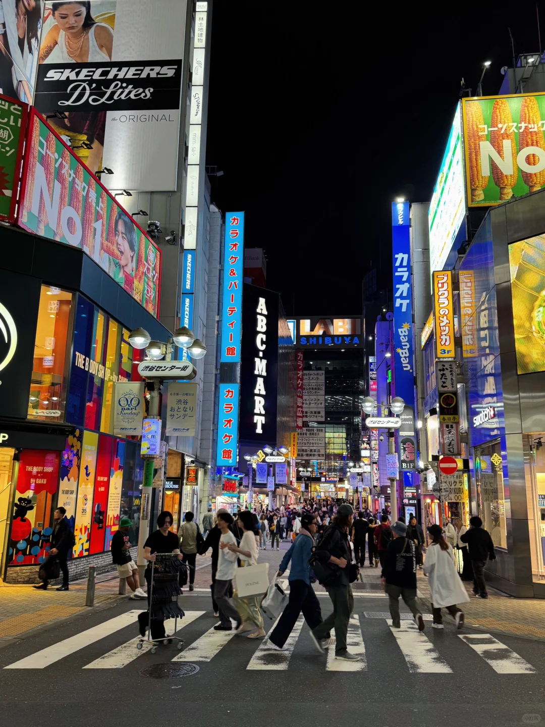 🗼𝐓𝐨𝐤𝐲𝐨 夜の東京🌃