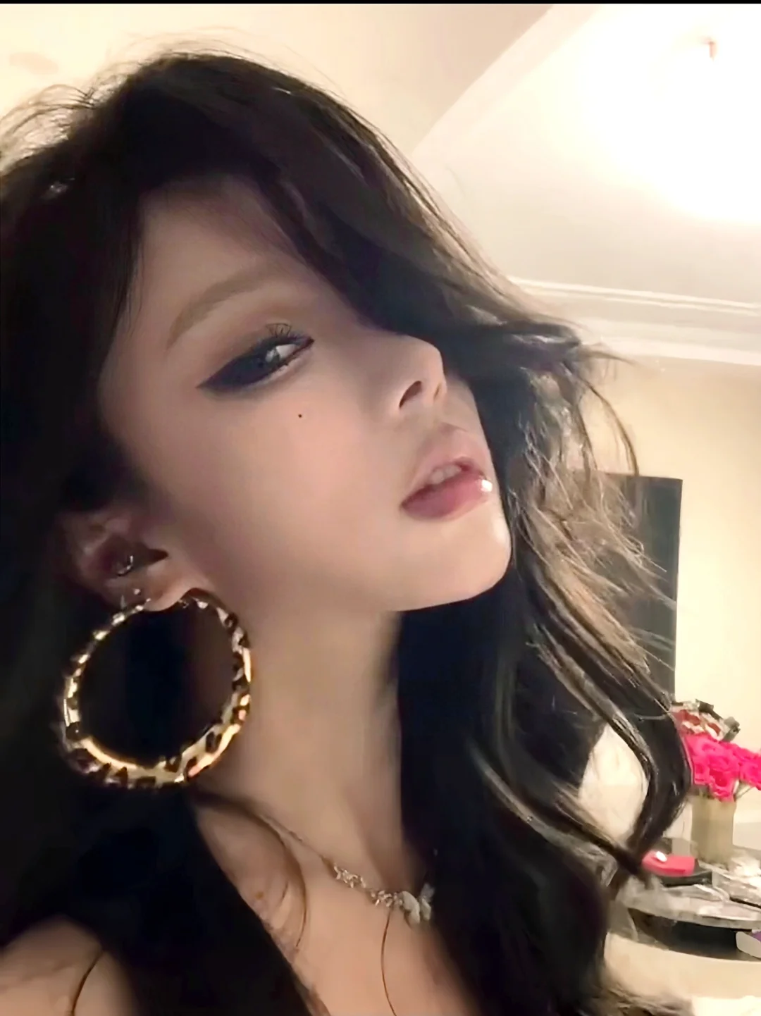 对 就用这种看狗的眼神看我