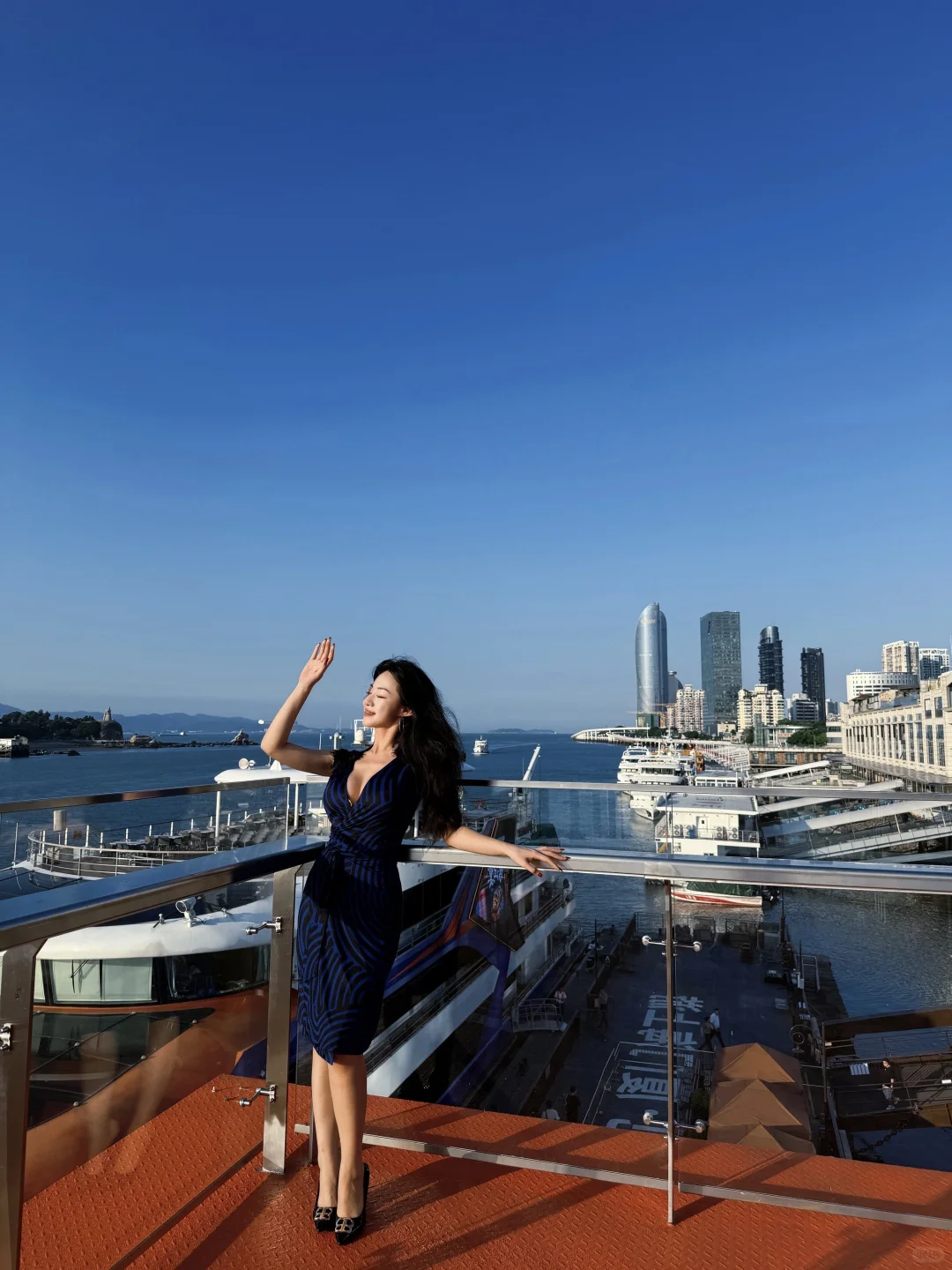 明媚又女人呀