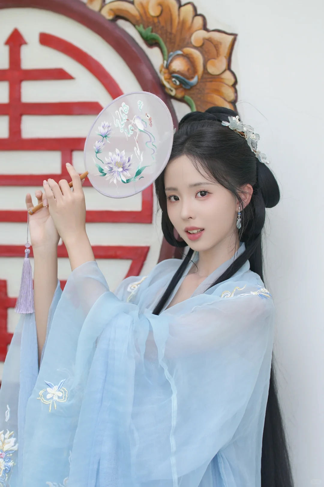 她第一次穿汉服原来这么好看！