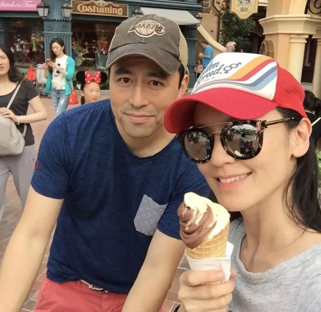 49岁的林熙蕾,港式女神回归