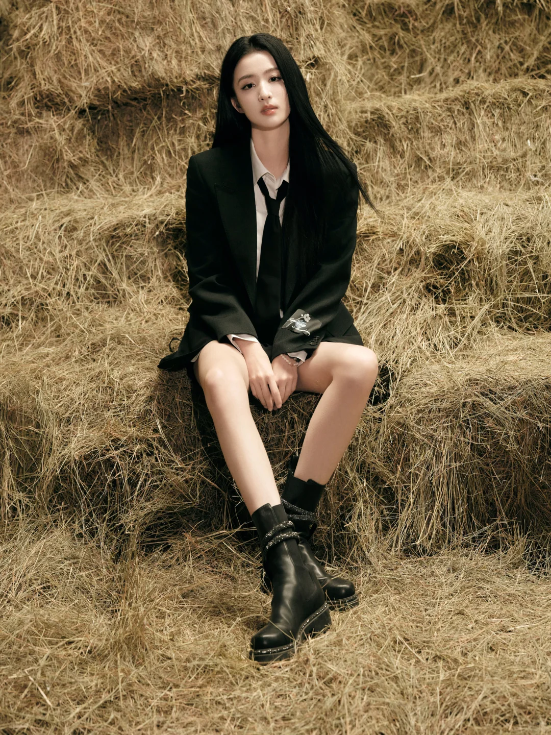 王楚然的性感大长腿，妩媚性感，风情万种