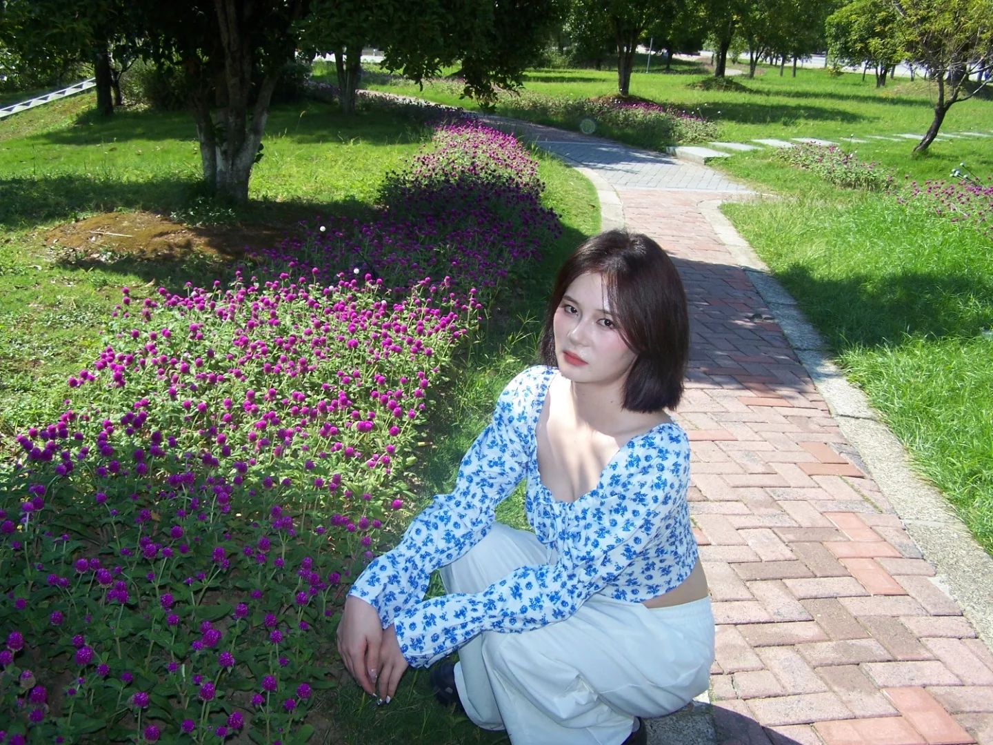 什么什么？天底下竟有如此美的女子！