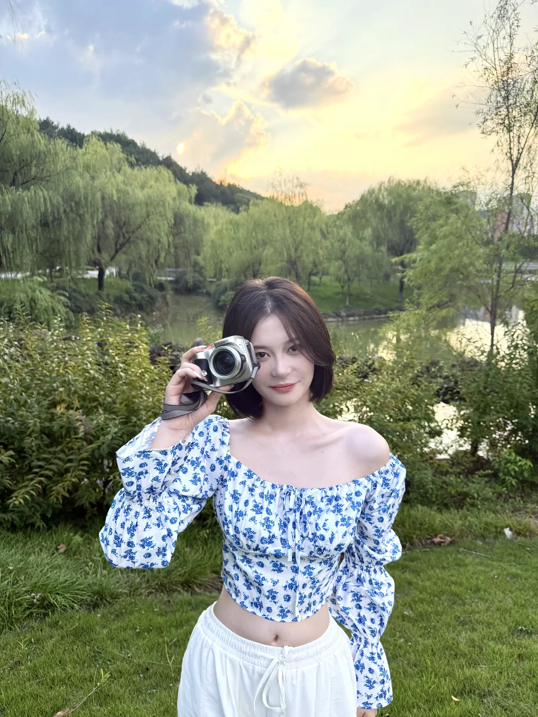 什么什么？天底下竟有如此美的女子！