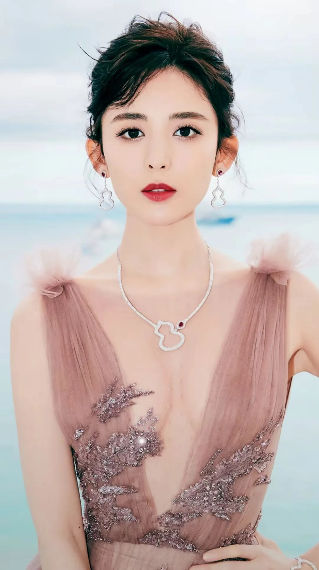 清纯艳丽多姿多彩的她们
