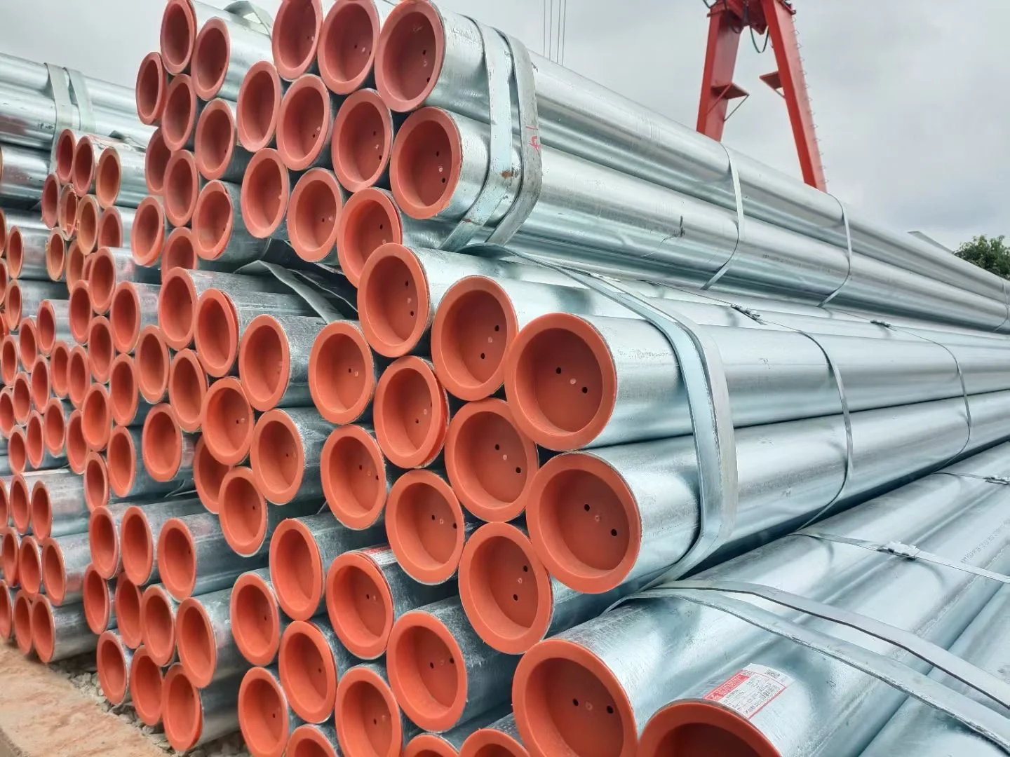 打破传统，颠覆想象，小红书上卖钢材。