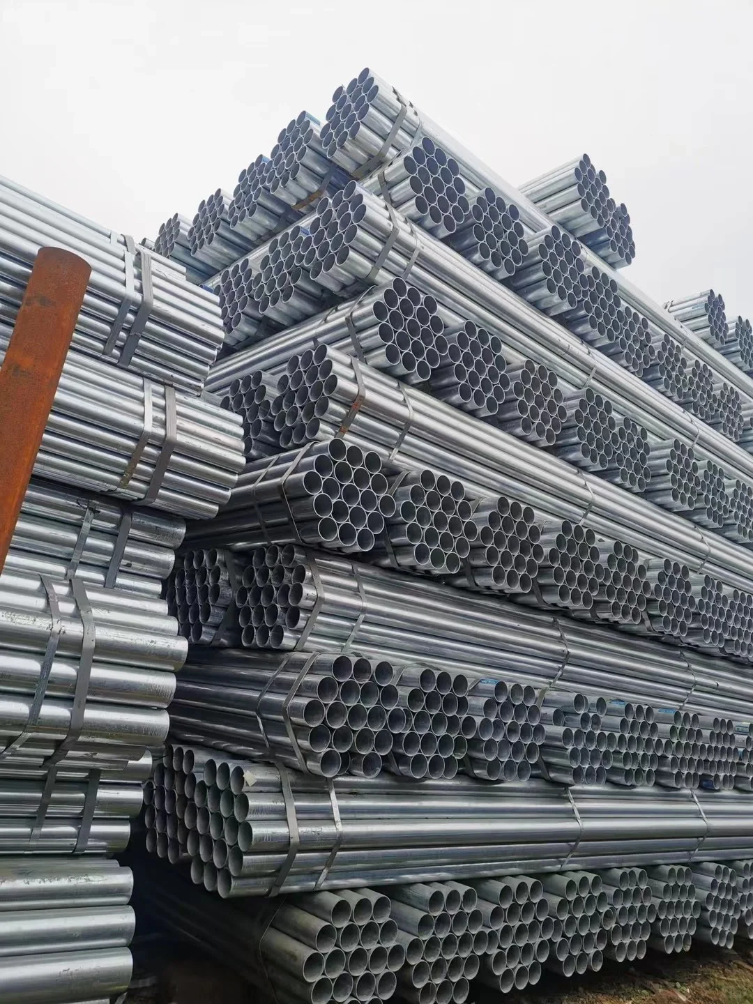 打破传统，颠覆想象，小红书上卖钢材。