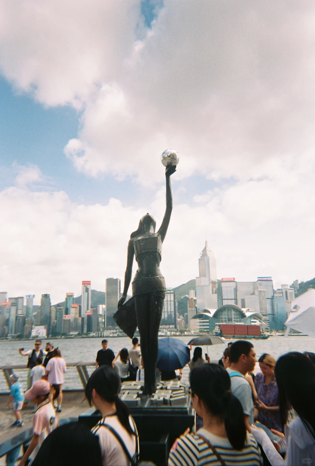 Quant实习小记（3）:聊聊卖方研报