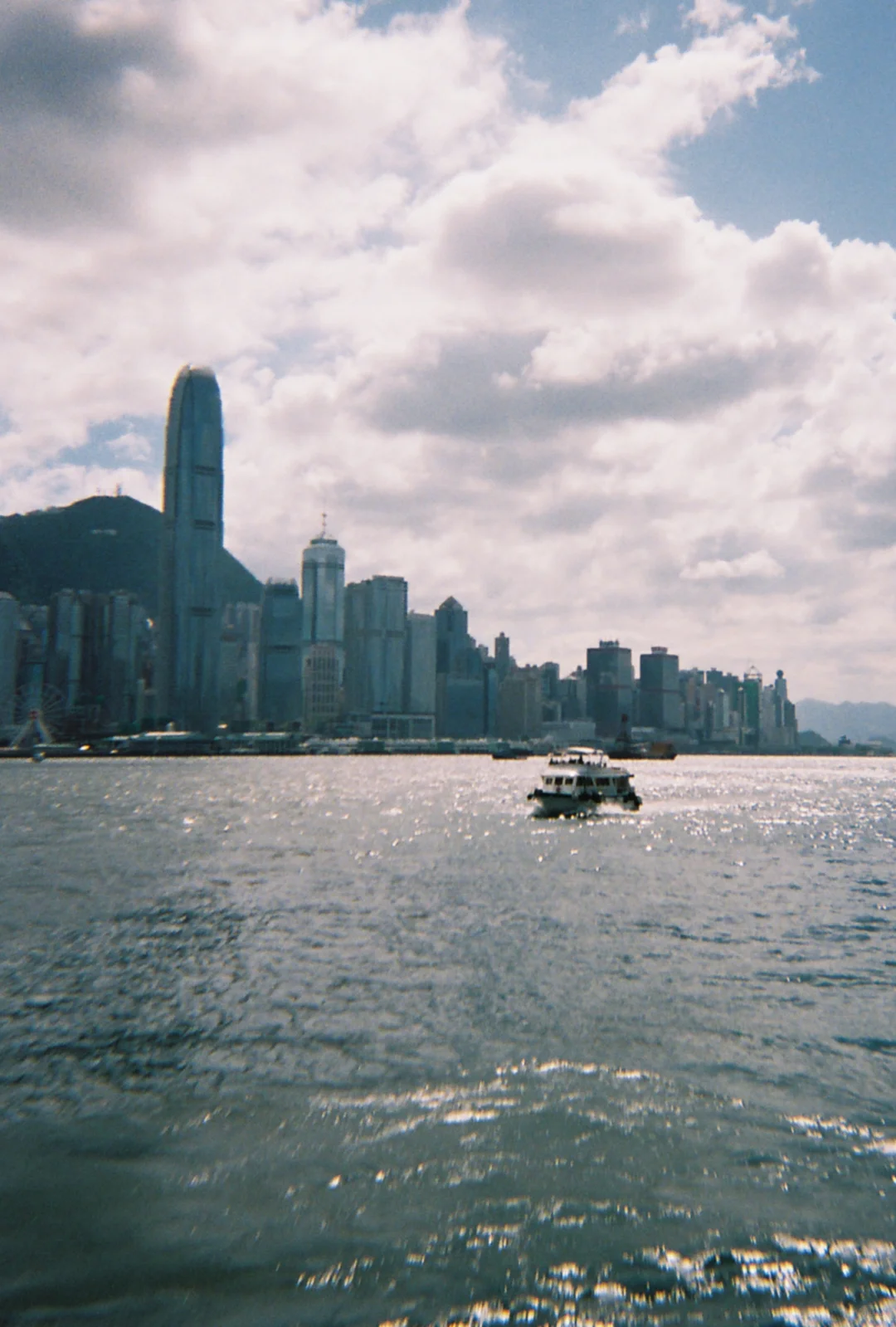 Quant实习小记（3）:聊聊卖方研报