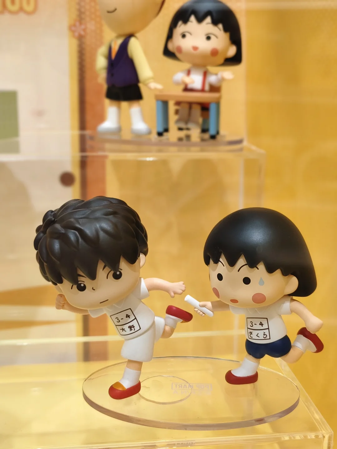 泡泡玛特被做空，潮玩到底比不过黄金