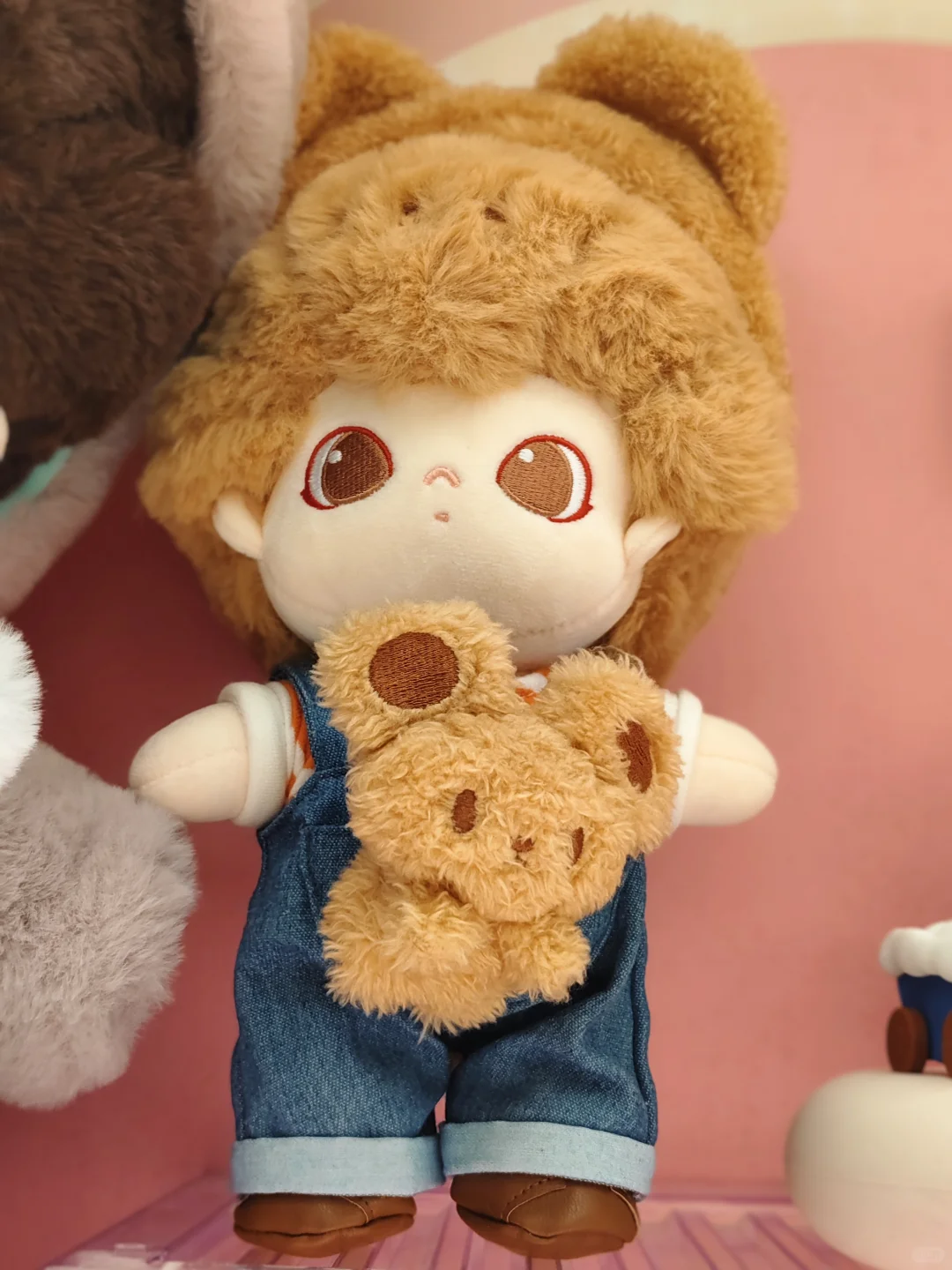 泡泡玛特被做空，潮玩到底比不过黄金