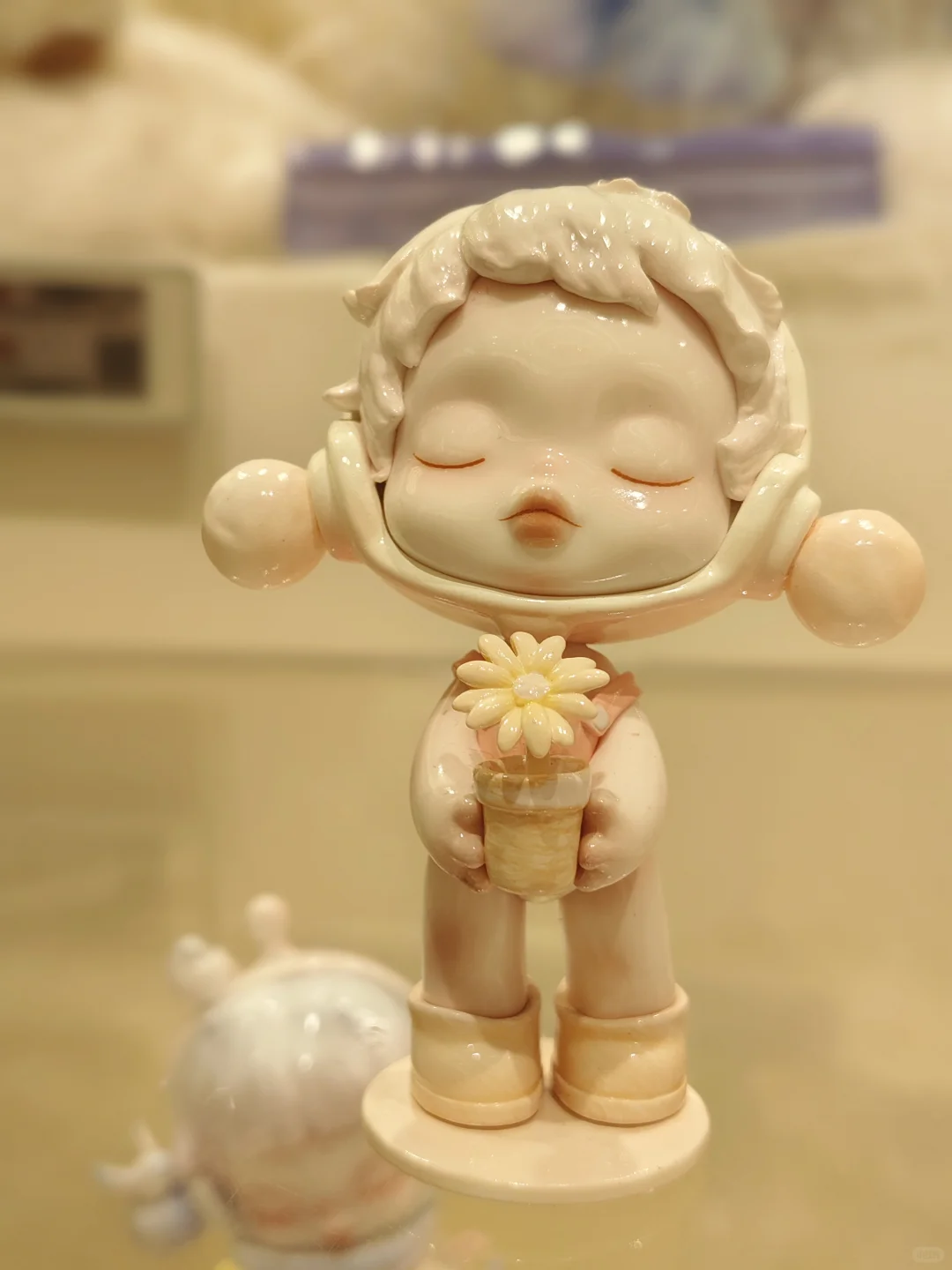 泡泡玛特被做空，潮玩到底比不过黄金