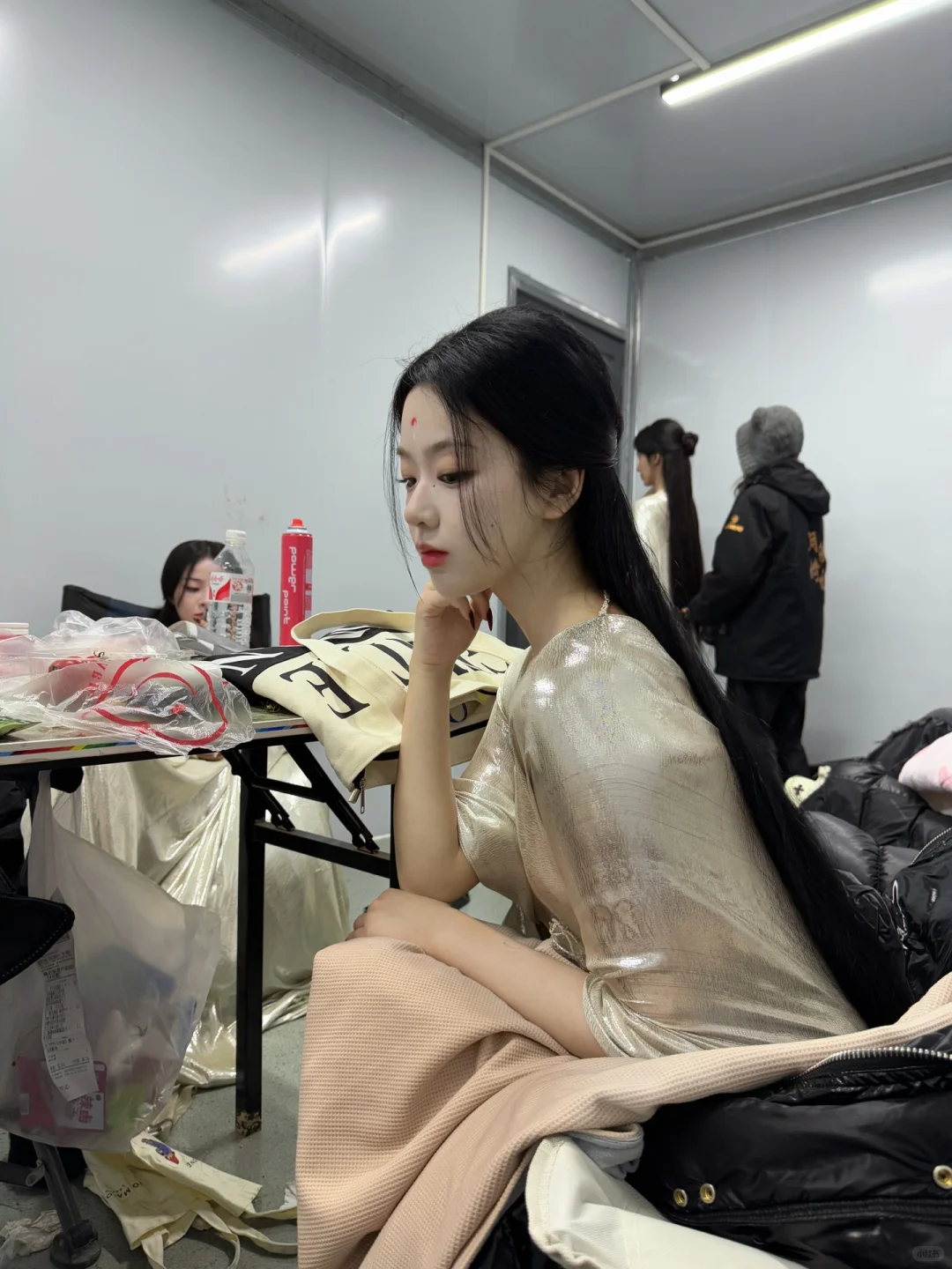 月鳞绮纪杀青大吉