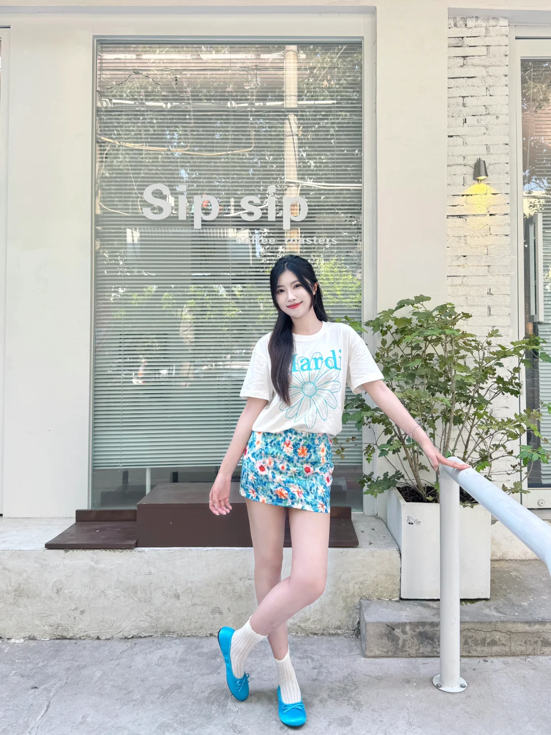 存一些探店的拍照姿势🧊˚ʚ 🥣₊˚✧