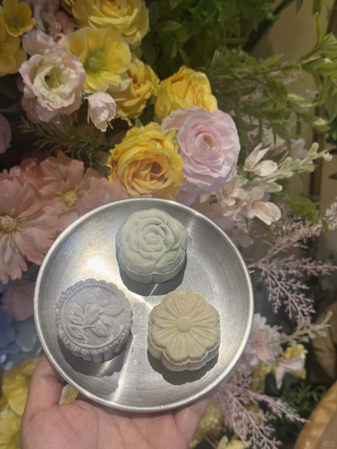 找8月10日肇兴侗寨女摄影师