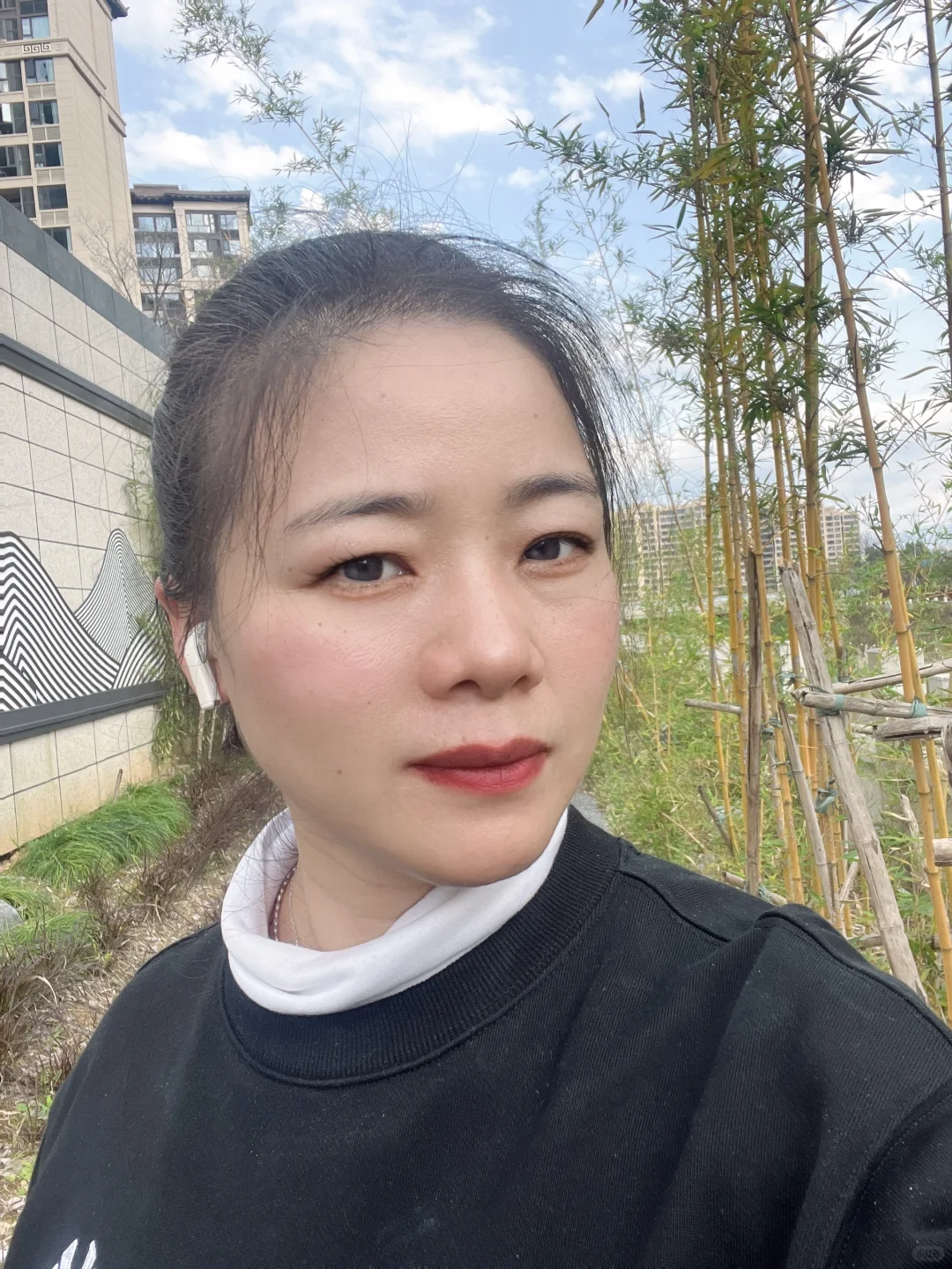 86年40岁女生，这样的颜值还可以吗