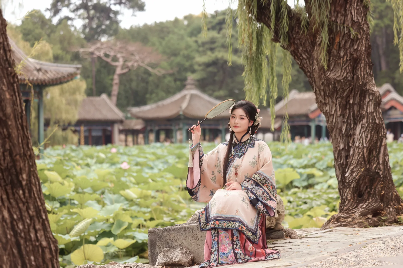 虞小姐古装摄影的清汉女造型绝了！