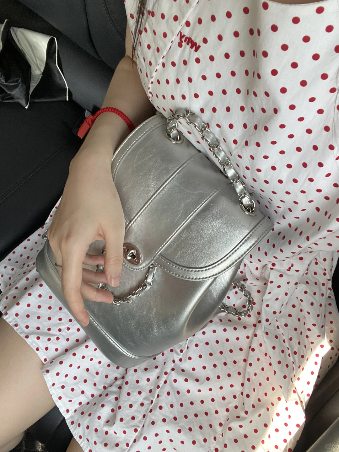 每次出门都跟我家鸟儿难舍难分🥹🥹