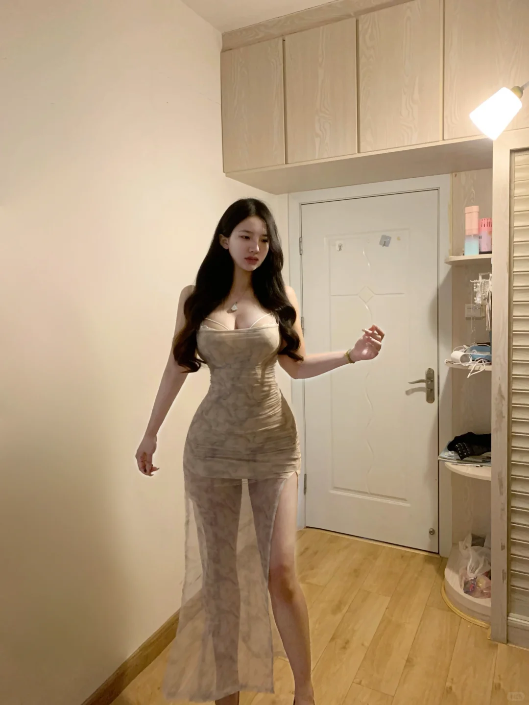 我天！！！若隐若现简直艺术品！！！！！！