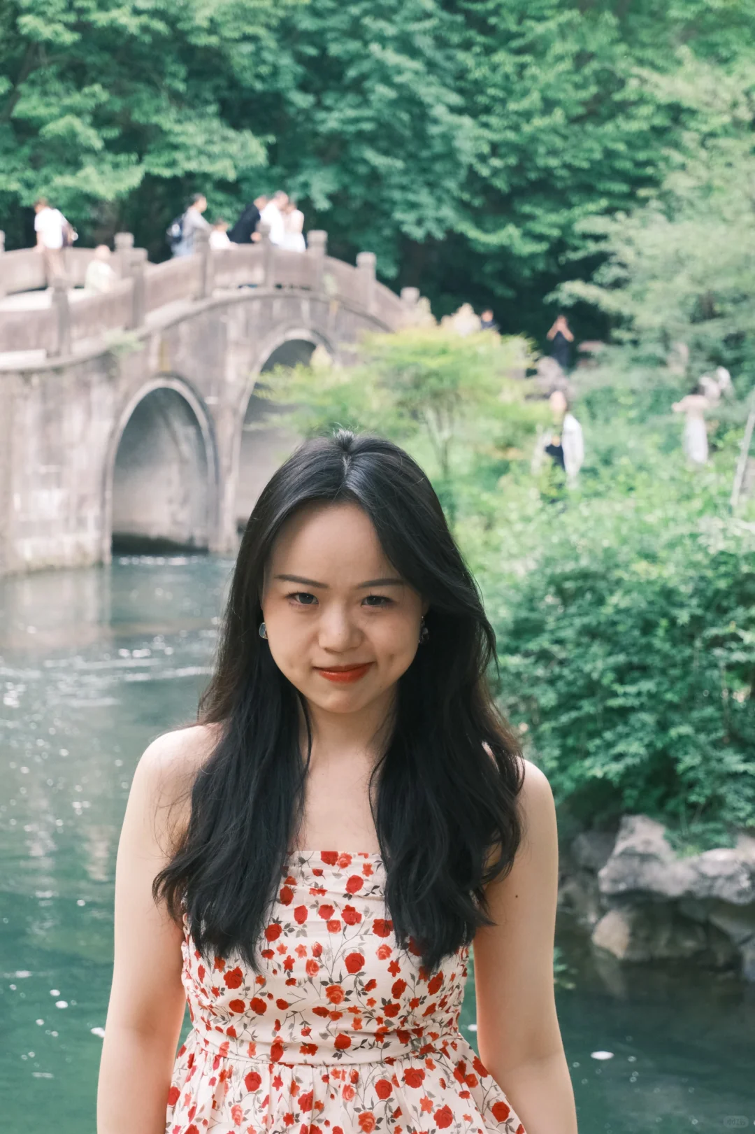 女性摄影师