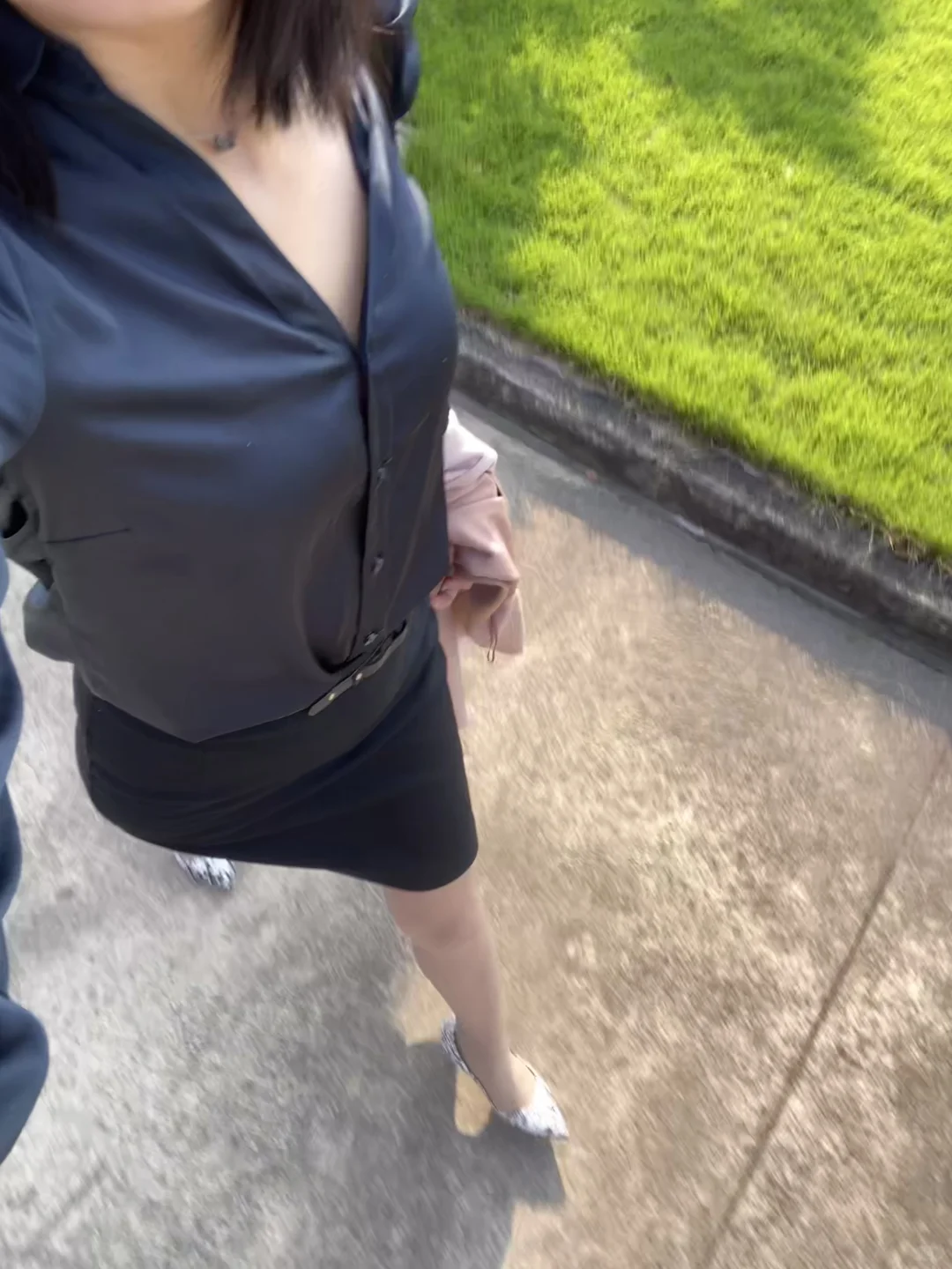 哒哒哒，OL装的一天