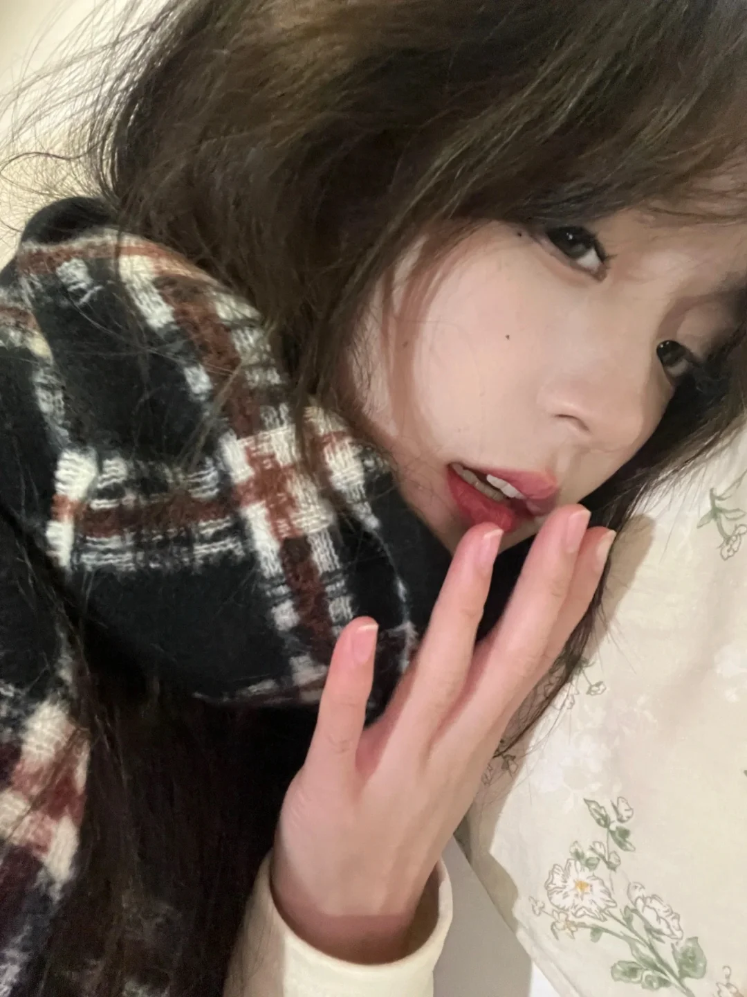 朋友夸我素颜像小说白月光女主