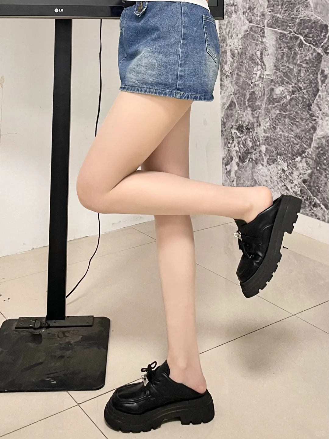 无语了，同事这条美肤袜也太遮瑕了吧