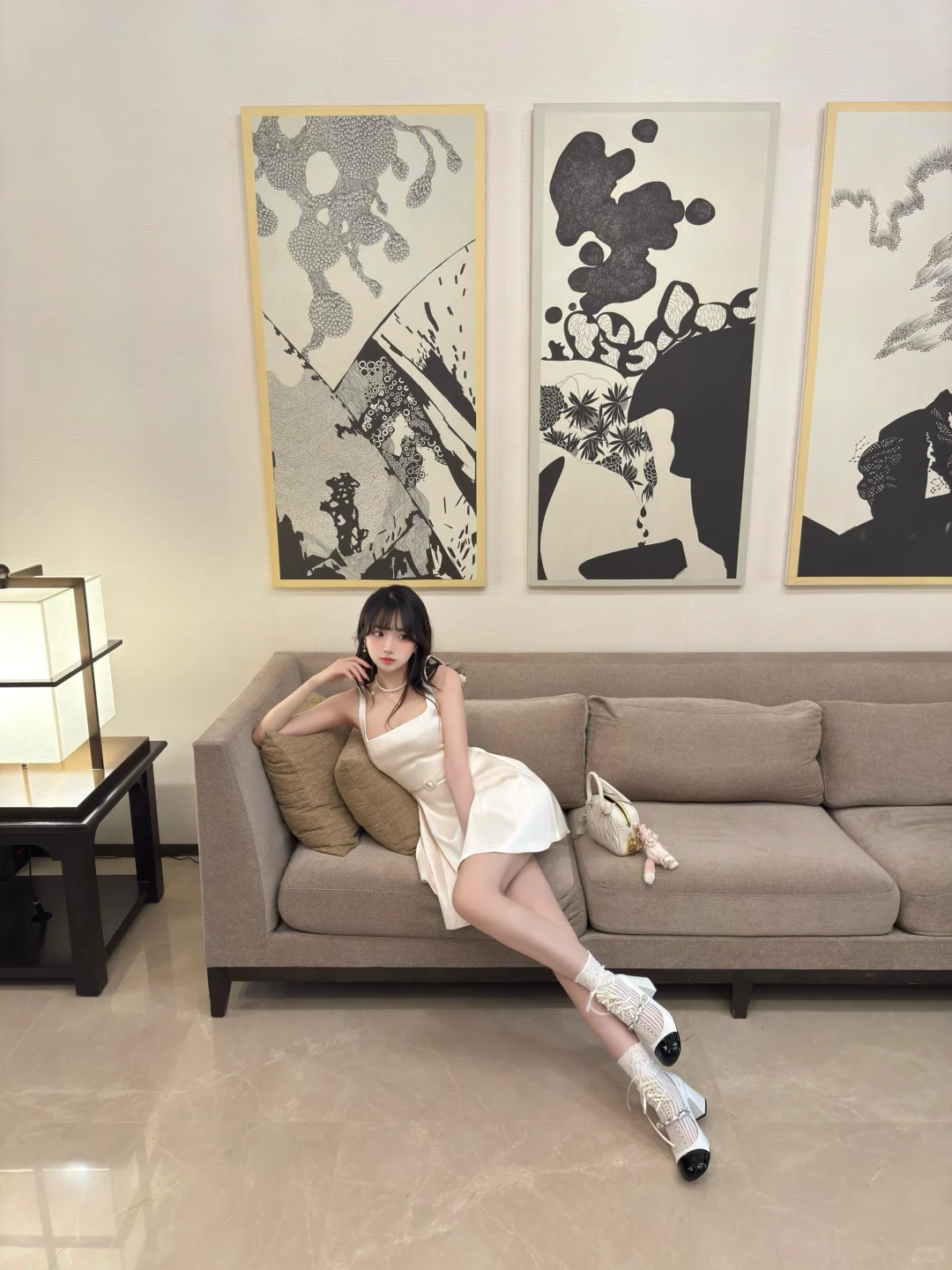 又不是很熟 叫美女就好啦