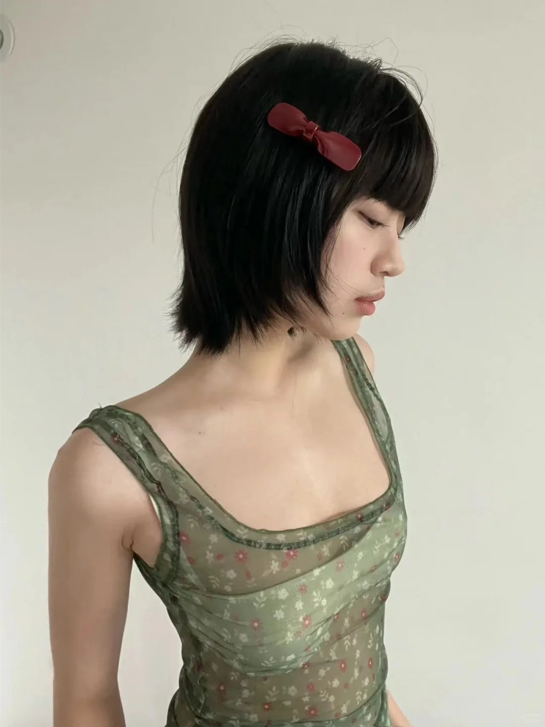 👗夏日纯欲风上线！小众设计感背心太绝了