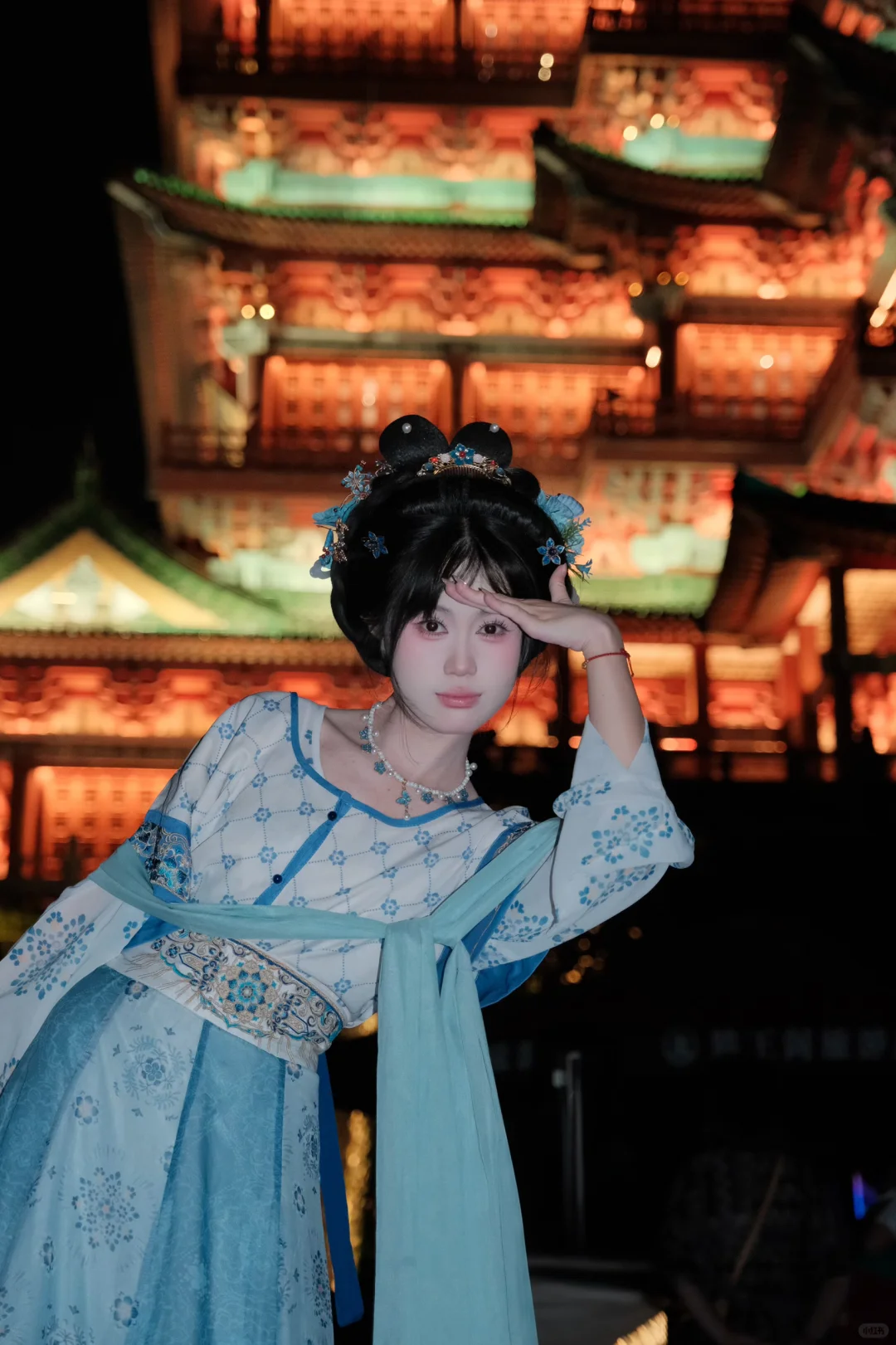滕王阁陪拍/富士女摄