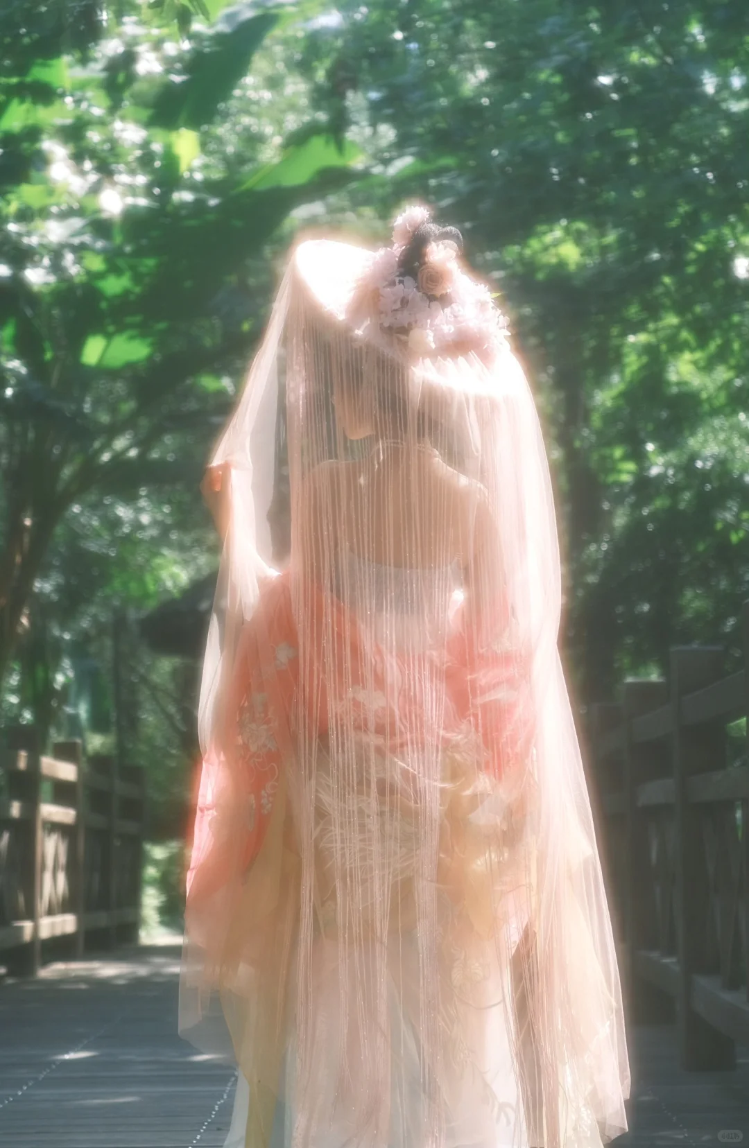 谁家的古风小女子(>^ω^<)