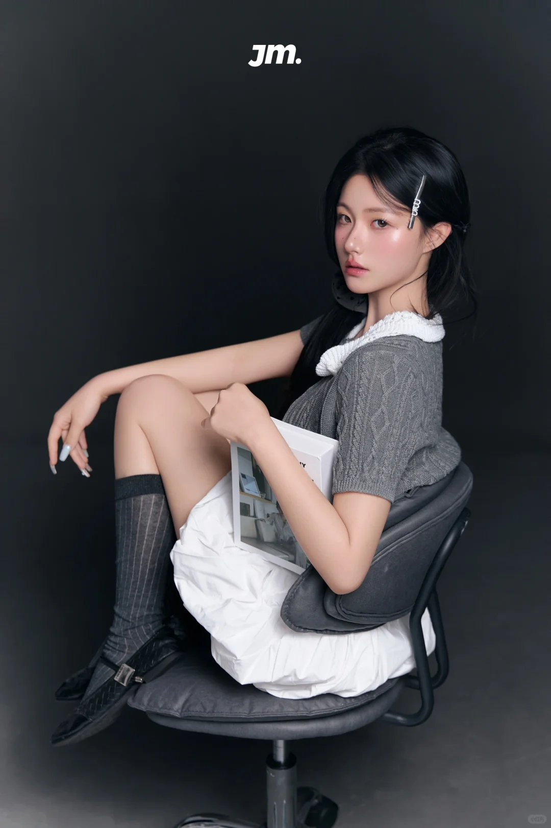 miu里miu气的韩杂写真📖