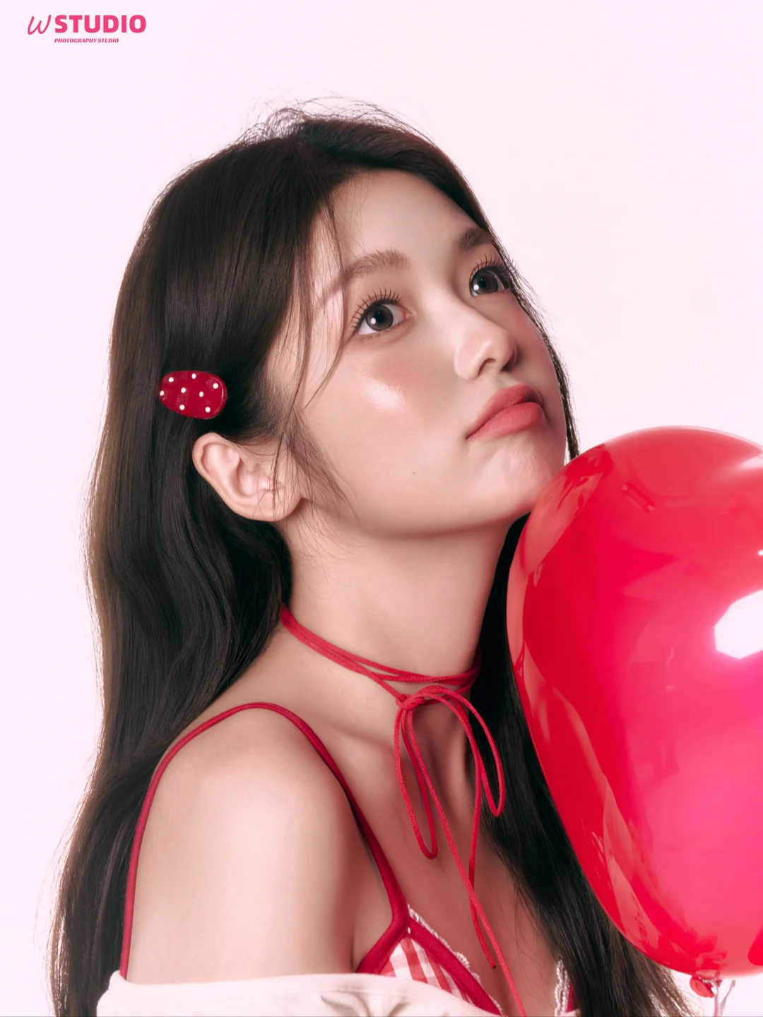 香香软软的草莓小蛋糕🍓｜韩杂画报写真