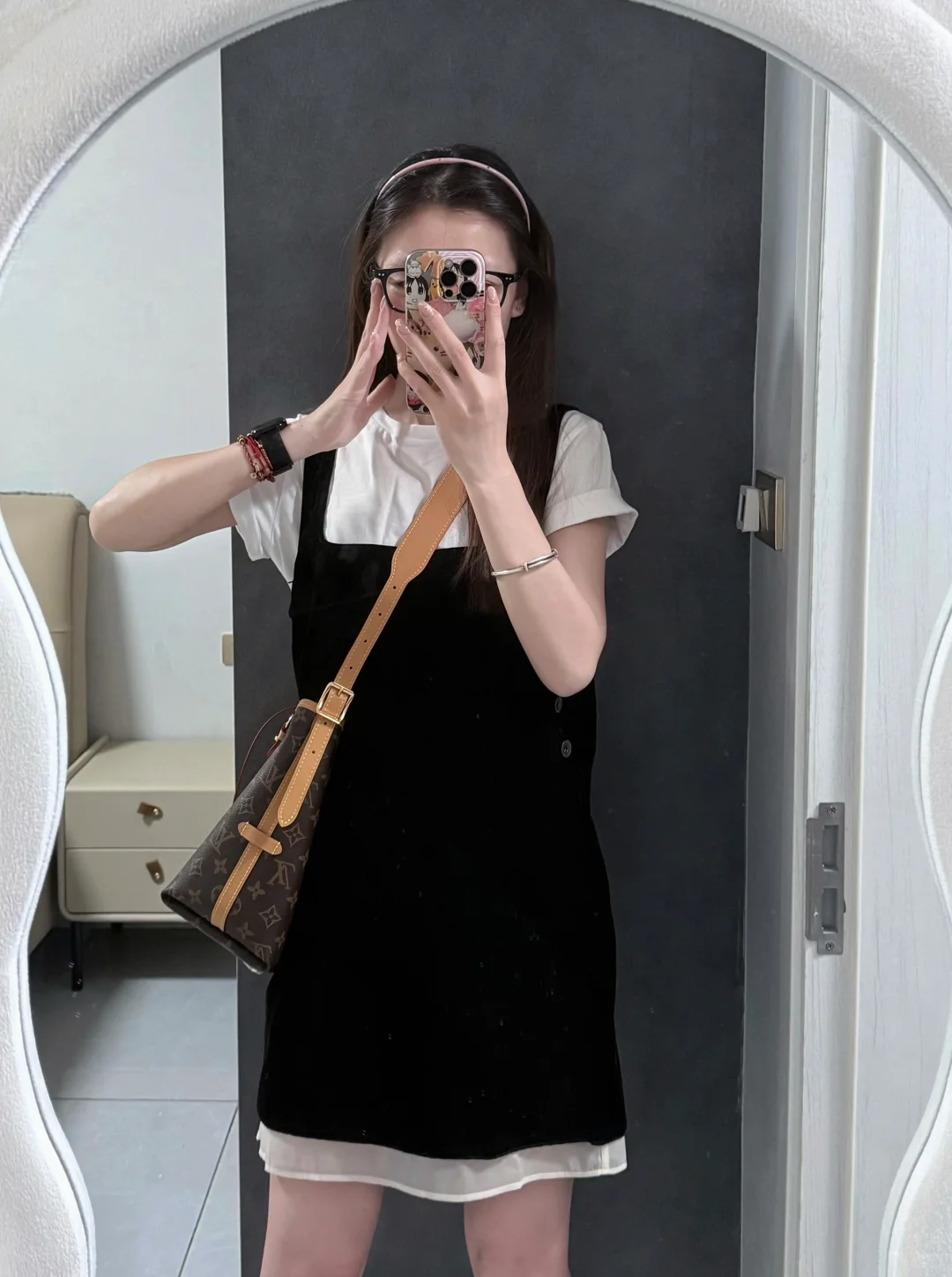 👸宅女我的穿搭缪斯～乖系doll感丝绒裙好爱！