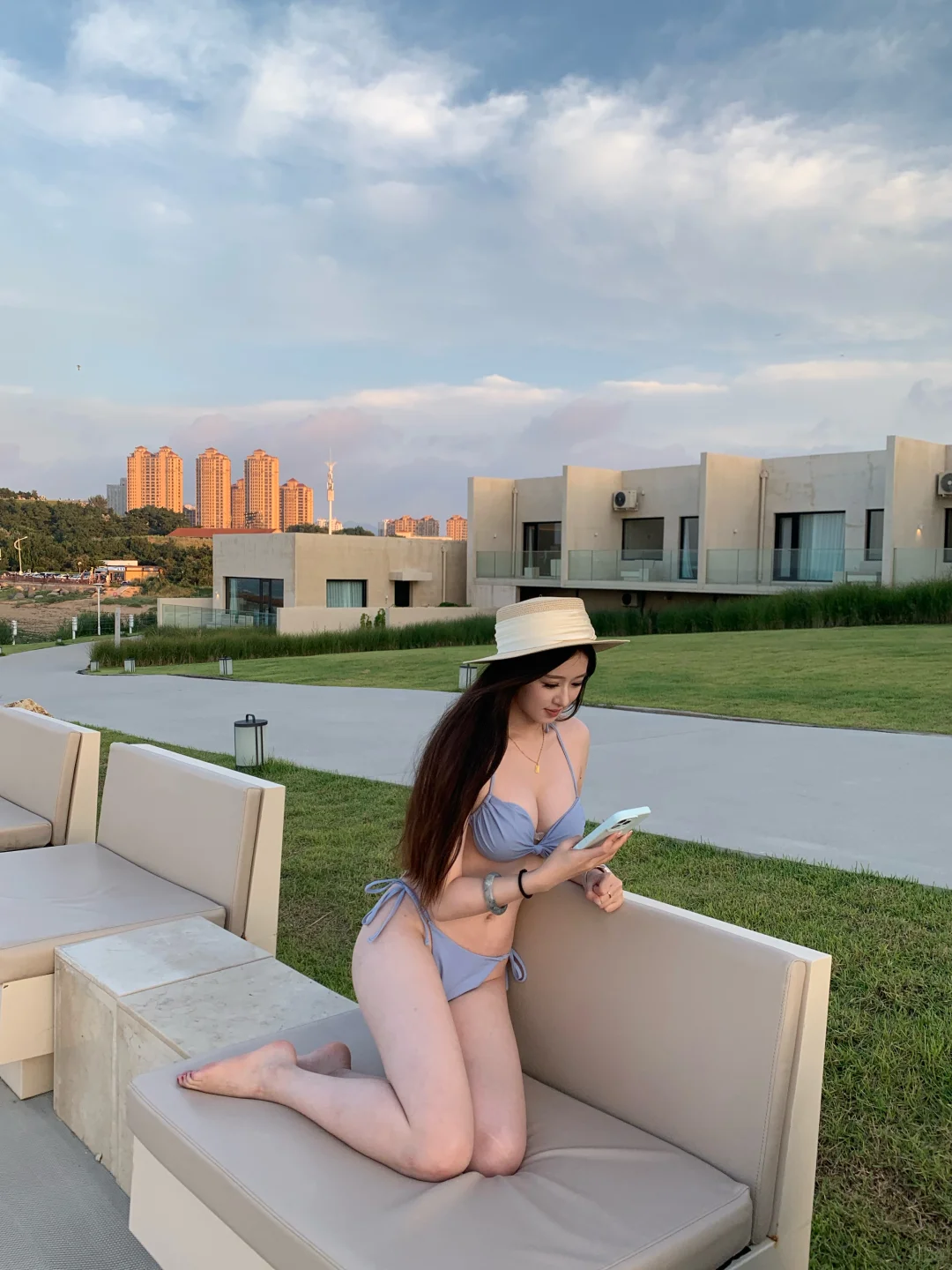 八月最后的快乐 是泳池给的