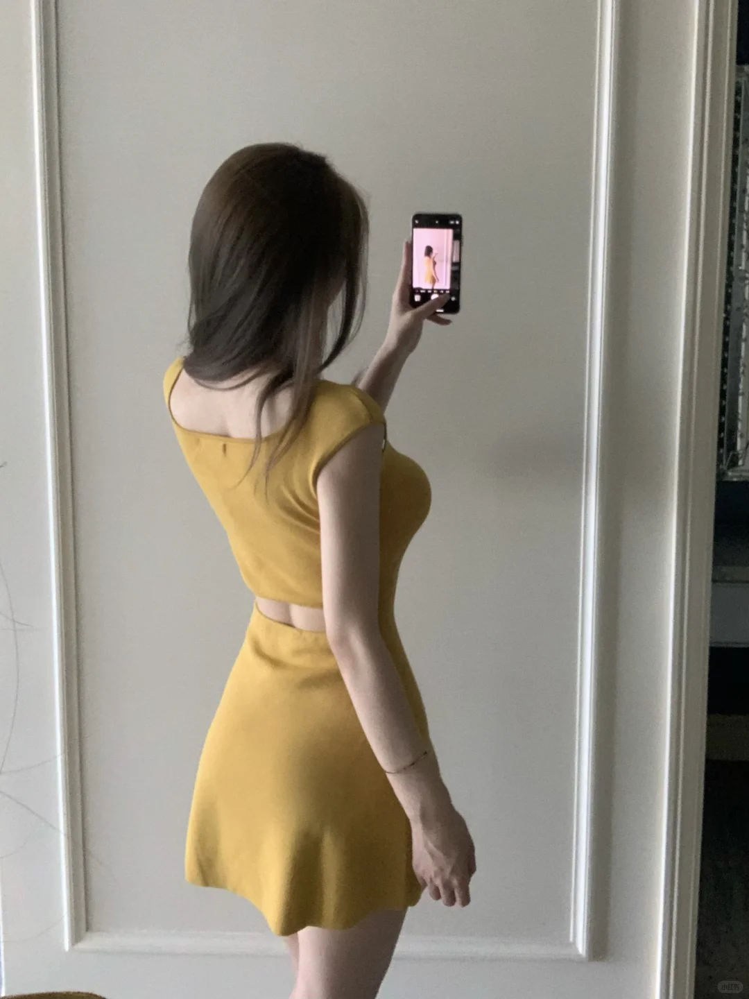 女人中的女人的裙 绝…
