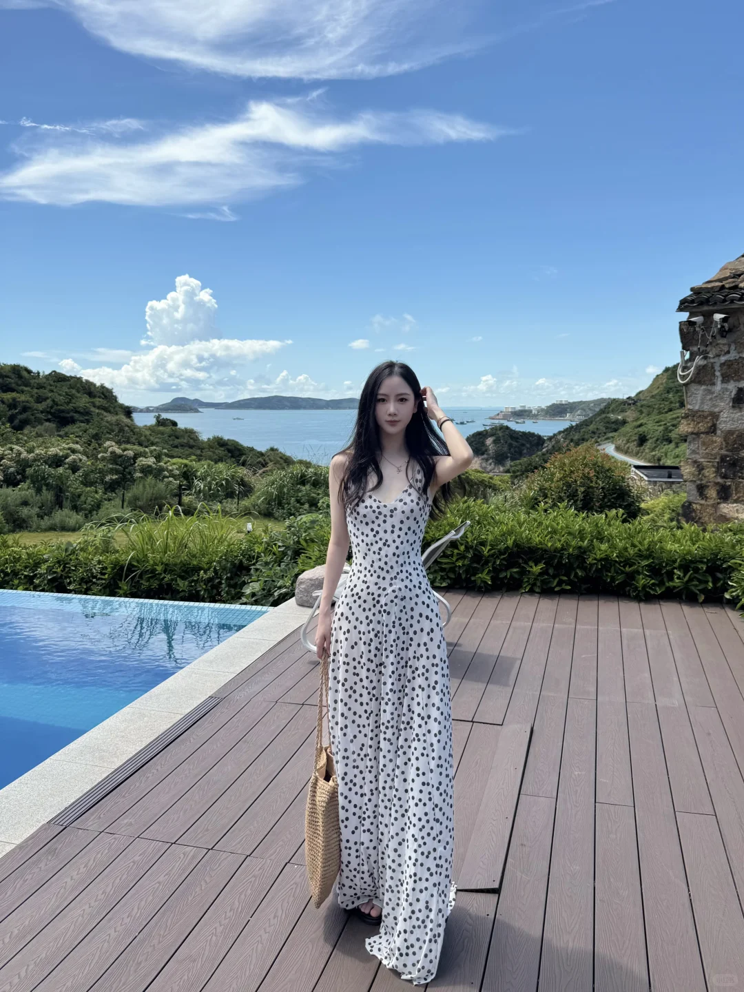 相比短裙 更喜欢拖地长裙✨