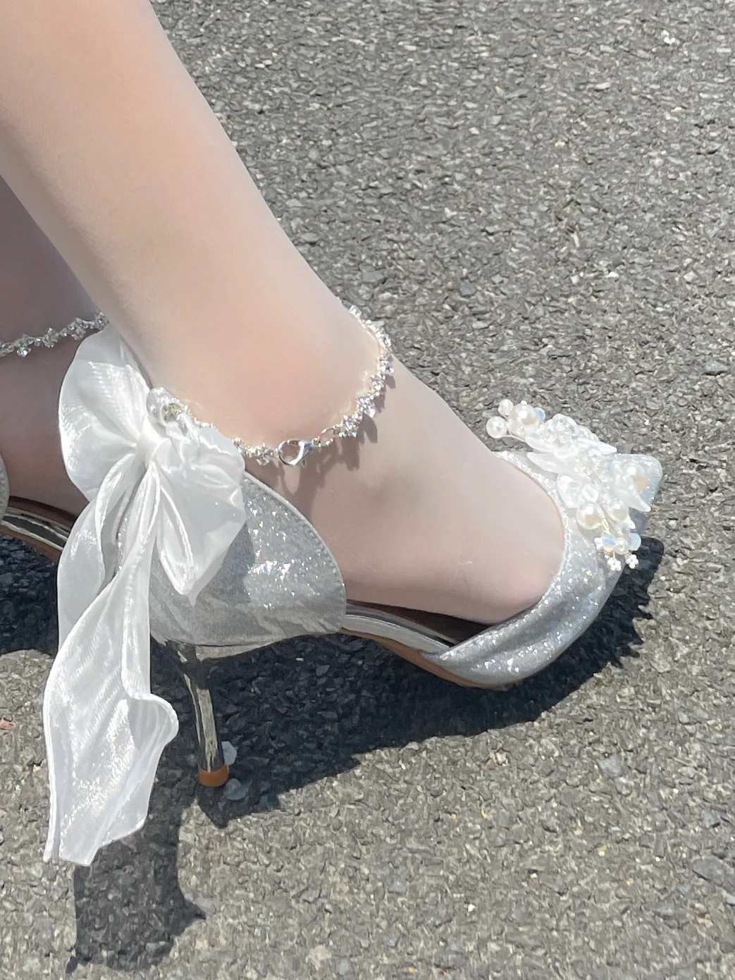 银色布灵布灵高跟鞋，尊滴有点美！✨