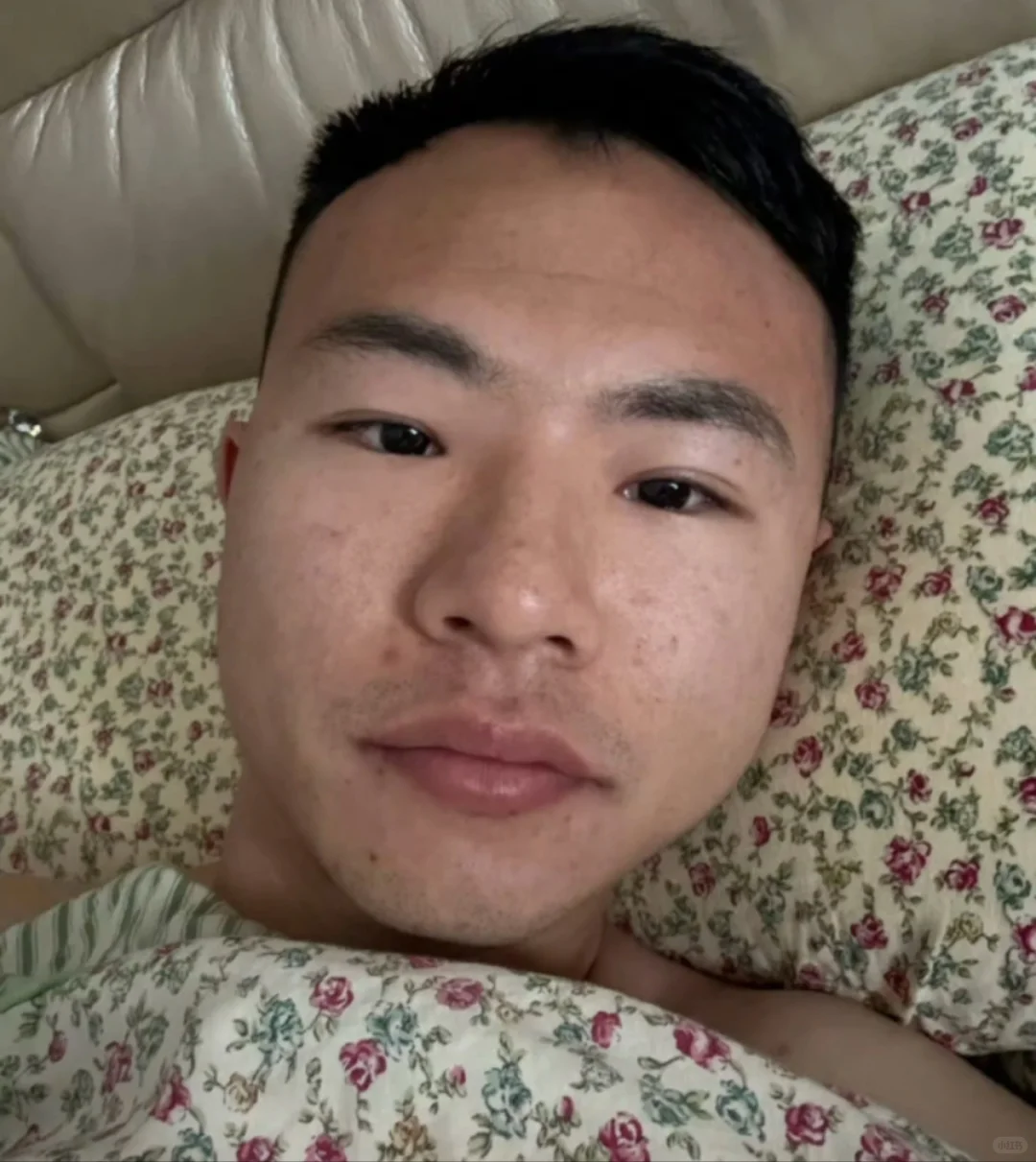 给我的颜值打一下分吧，不玻璃心