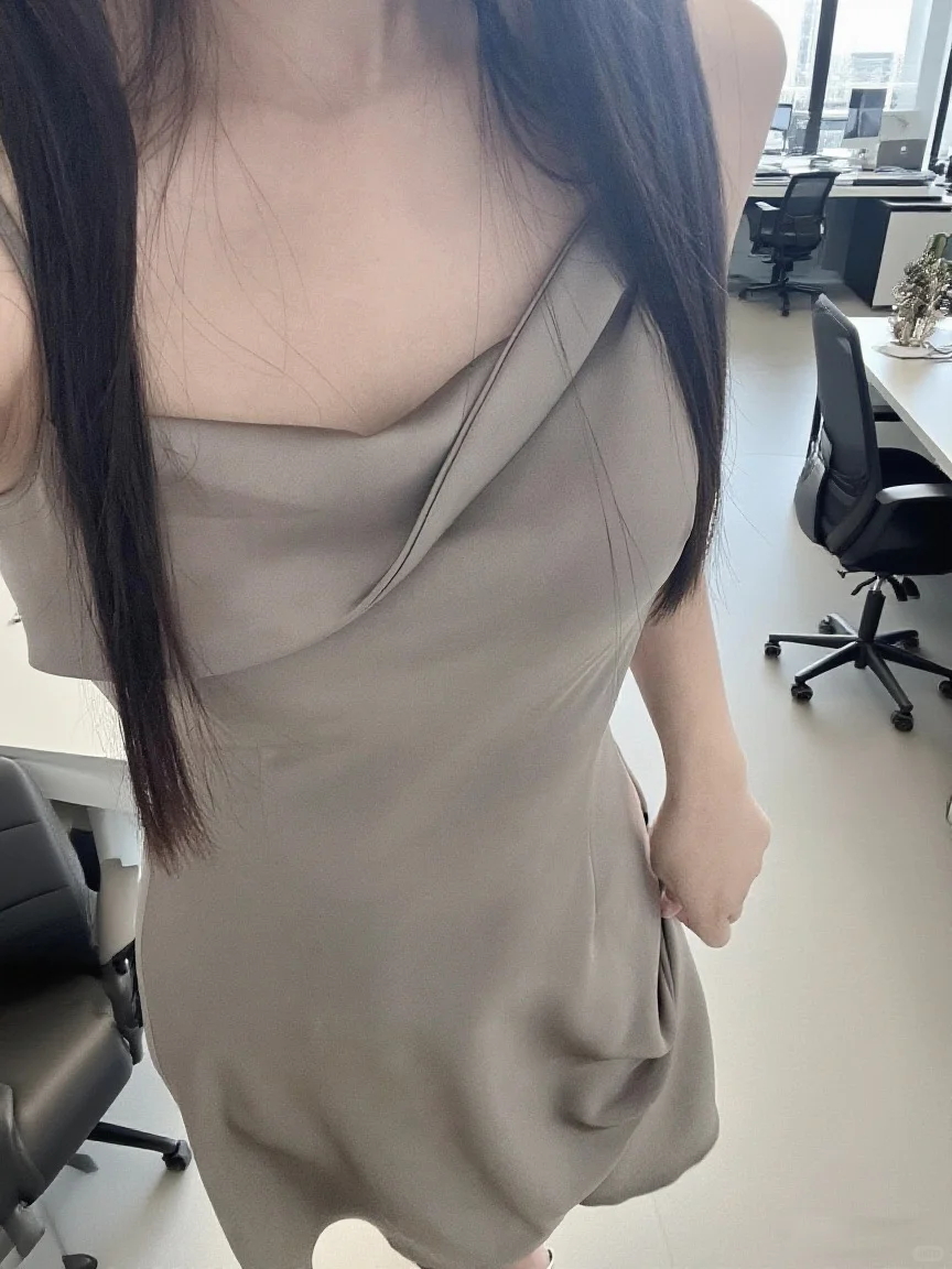 一眼就喜欢的裙子～！