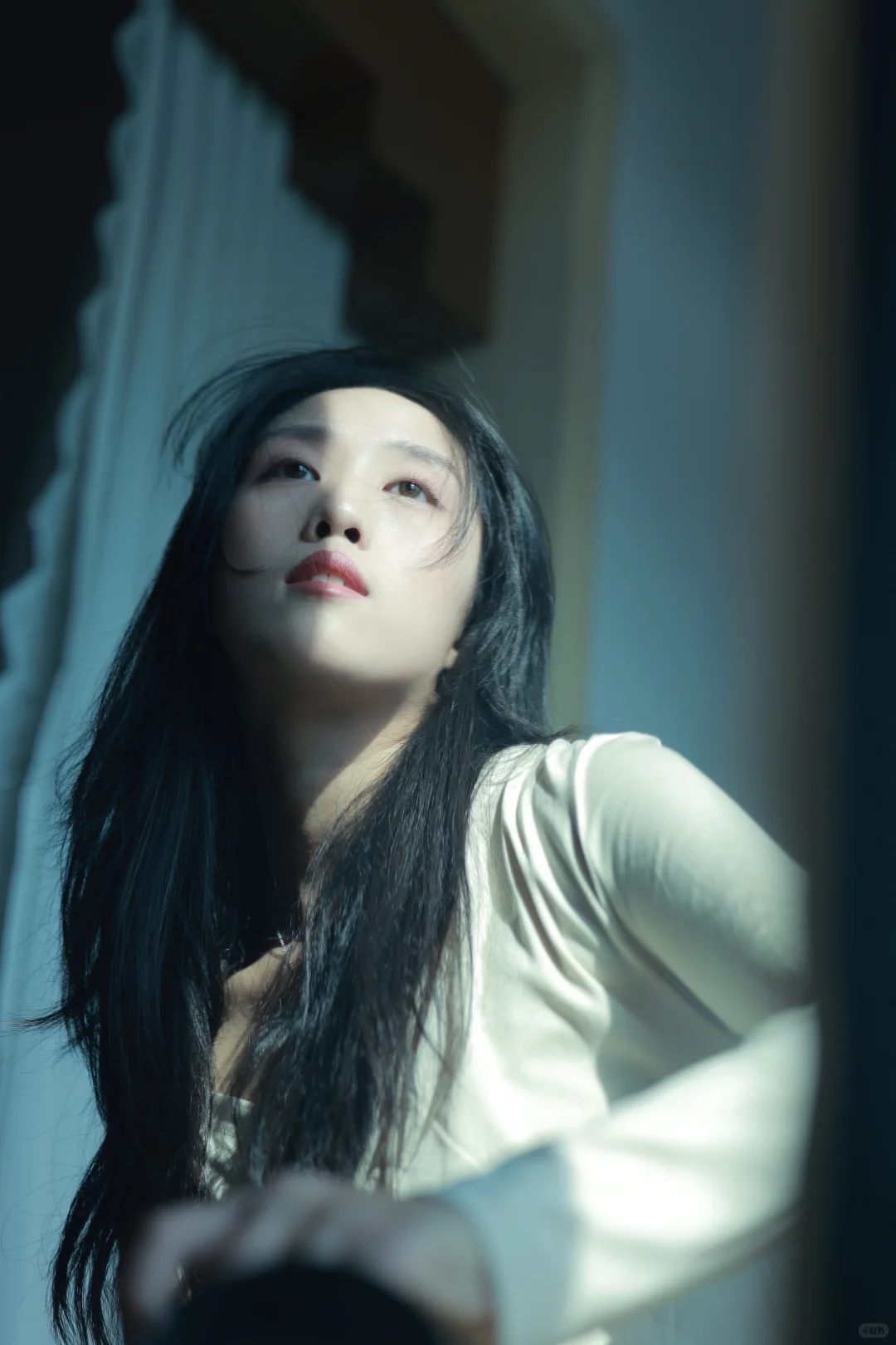 你看看！女摄影师为了拍照有多拼……