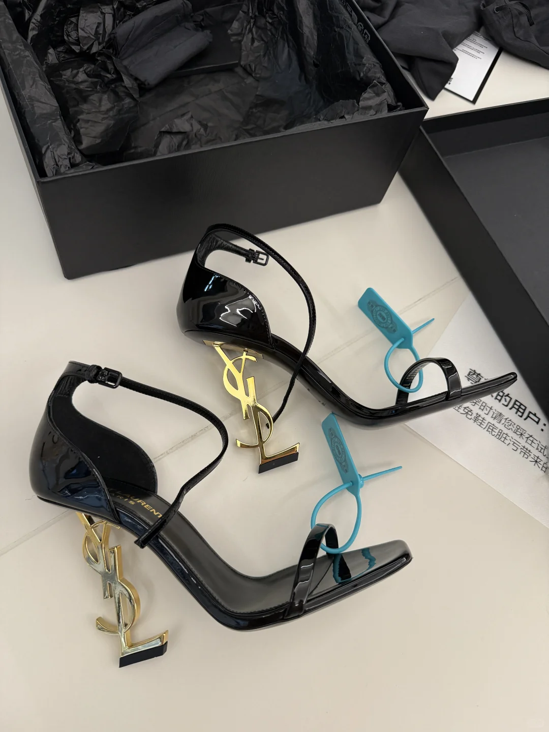 被ysl这双高跟鞋美晕了