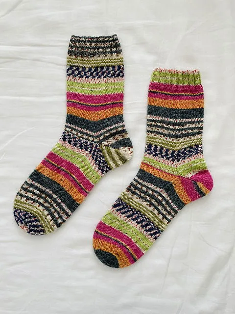 🧦 最近织的袜子小合集+小众袜子线分享