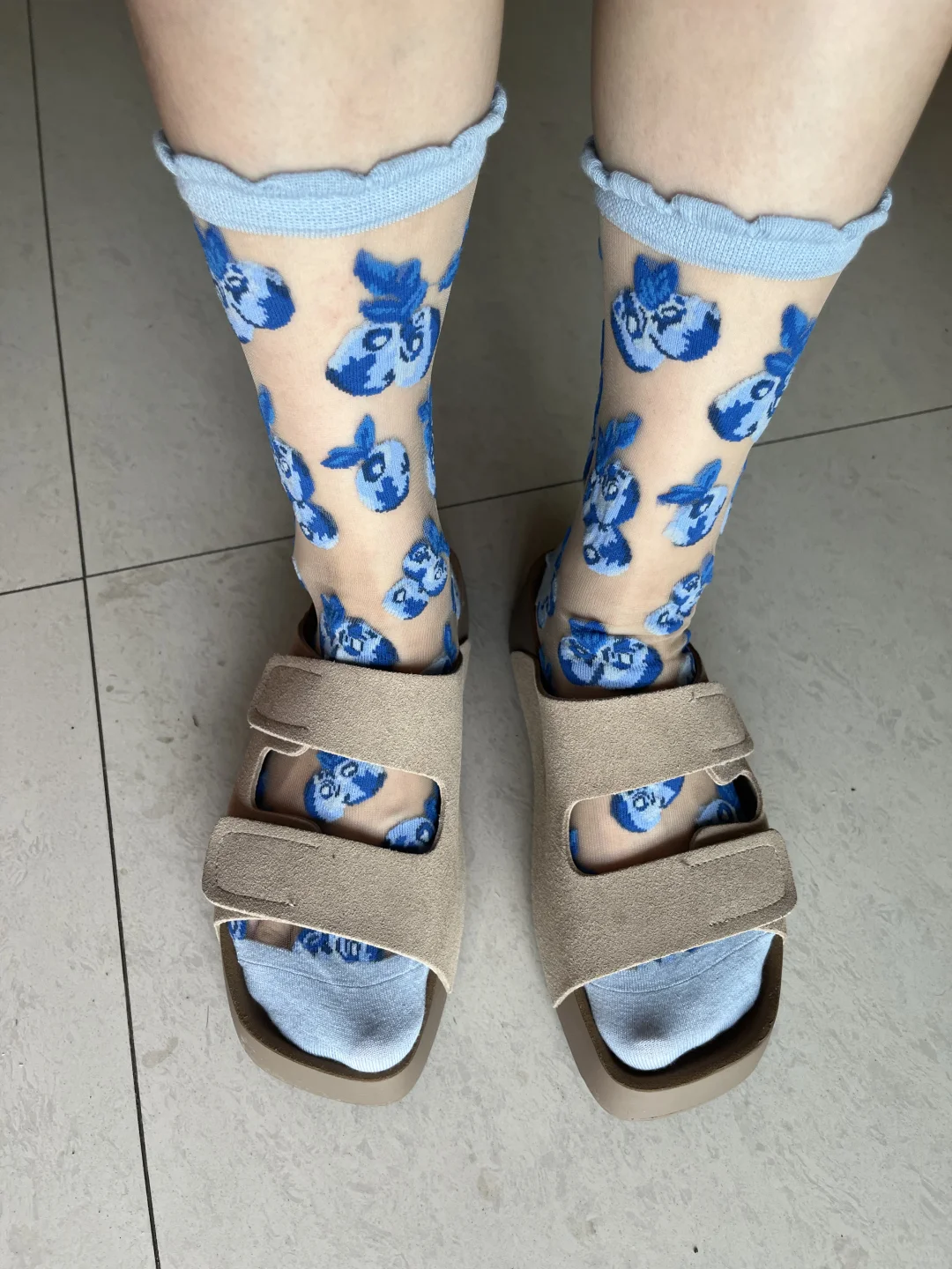 蓝莓水晶丝透肤袜美美哒～～～💙💙💙