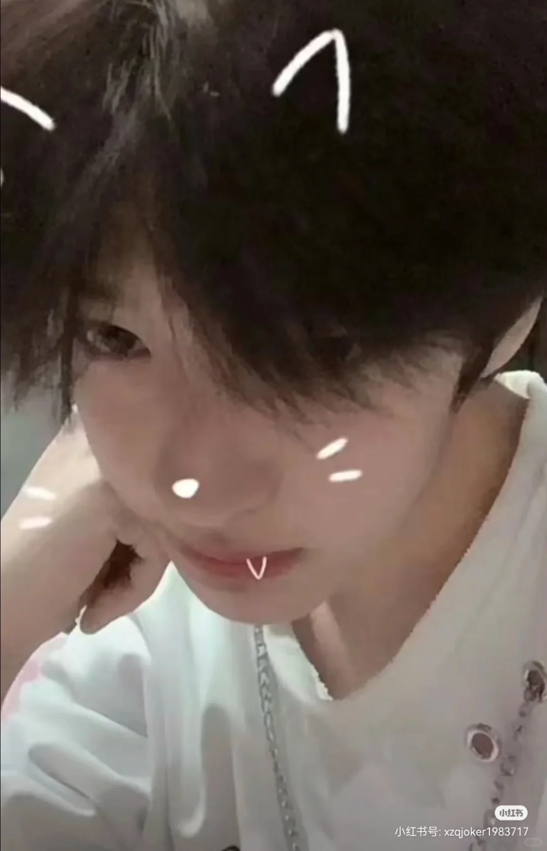 推荐不太像网图的网图（🉑网恋）