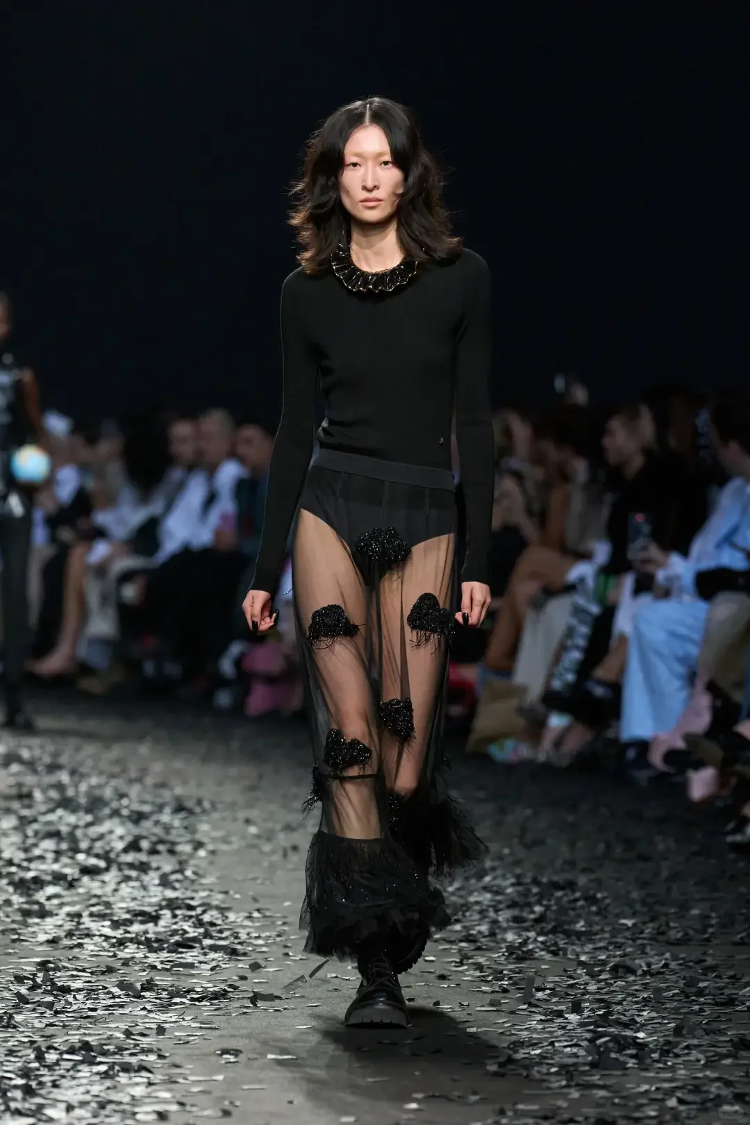 超酷黑色透视裙，释放你的时尚态度🖤✨