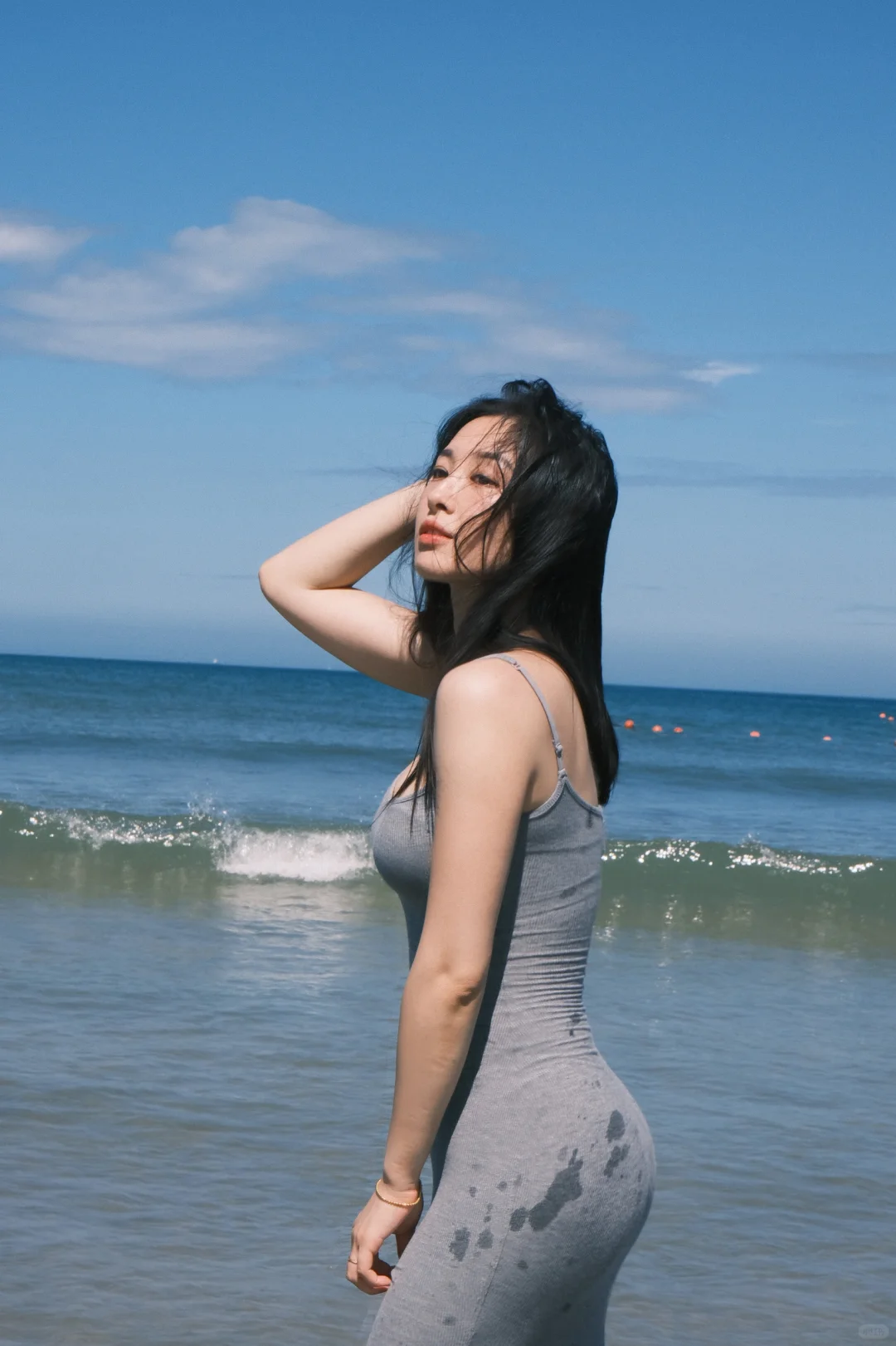 海边穿skims真的绝了 富士原图直出