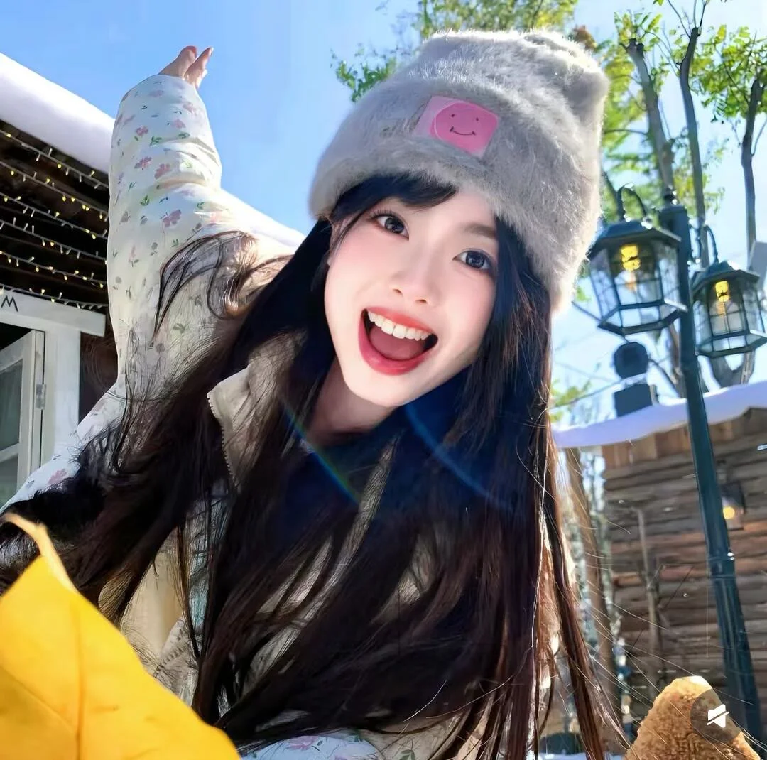 WeChat女头 | 像救赎的光又像坠落的灰